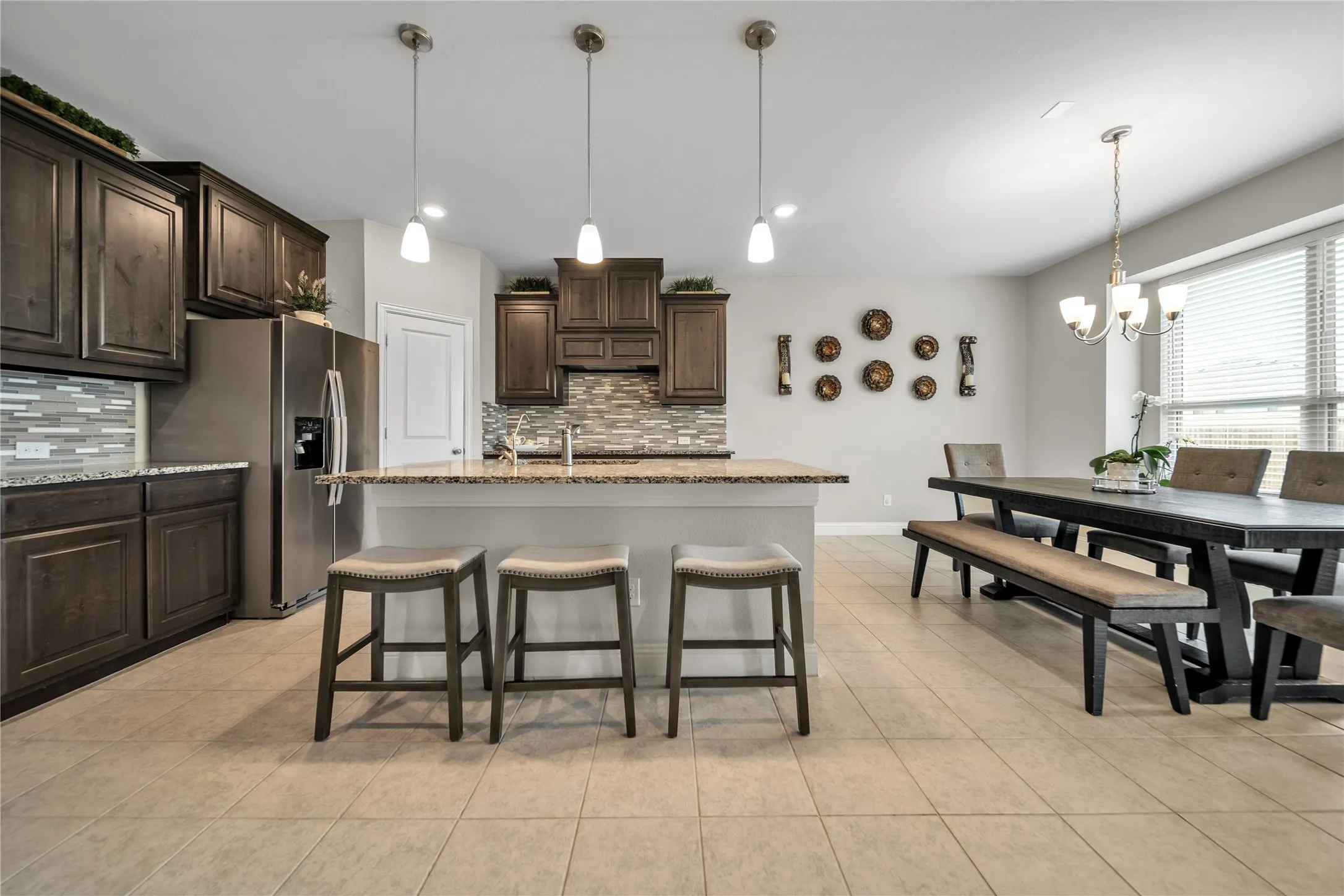 Single Family Residence For Sale in Ellis County , 454 Hillstone Drive, Midlothian, Texas 76065, 4 Bedrooms, 3 Bathrooms, 2 Garage spaces, 3,118 Sqft, built in 2020, Price $495,000, mls#21210352, Real Estate Agent in Midlothian, Homes For Sale in Ellis county, Homes For Sale in Midlothian, Realtor in Midlothian Texas, Real Estate Brokerage Independent Realty Texas, Luminita Cordes Realtor