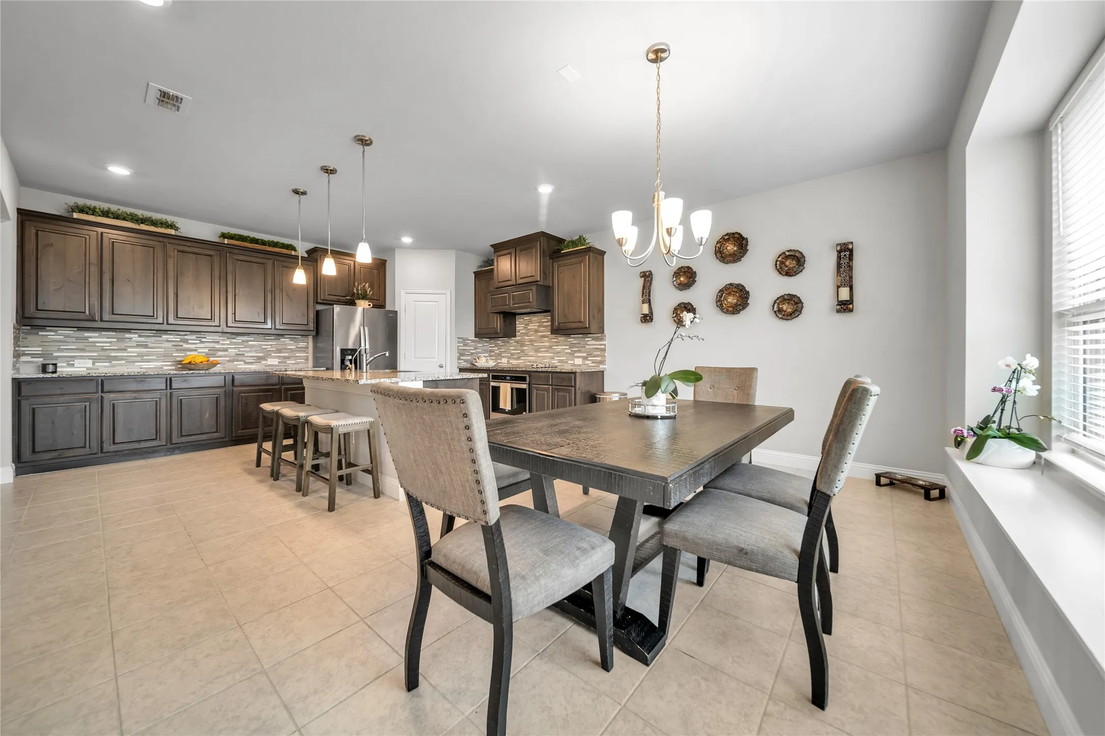 Single Family Residence For Sale in Ellis County , 454 Hillstone Drive, Midlothian, Texas 76065, 4 Bedrooms, 3 Bathrooms, 2 Garage spaces, 3,118 Sqft, built in 2020, Price $495,000, mls#21210352, Real Estate Agent in Midlothian, Homes For Sale in Ellis county, Homes For Sale in Midlothian, Realtor in Midlothian Texas, Real Estate Brokerage Independent Realty Texas, Luminita Cordes Realtor