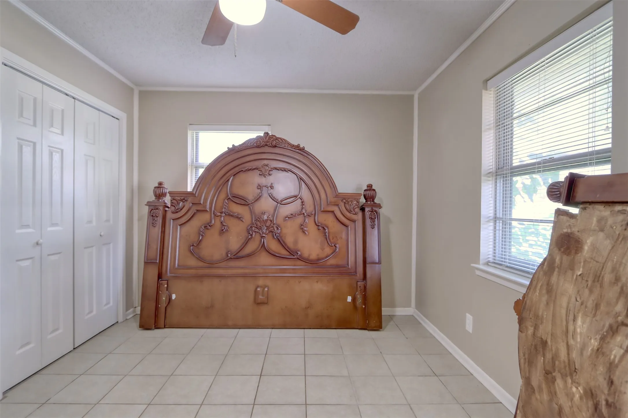 Single Family Residence For Sale in Bosque County , 914 S Avenue N, Clifton, Texas 76634, 4 Bedroom, 2 Bathroom, Garage spaces, 2,304 Sqft, built in 1974, Preowned, mls#21210365, Real Estate Agent in Clifton, Homes For Sale in Bosque county, Homes For Sale in Clifton, Realtor in Clifton Texas, Real Estate Brokerage Independent Realty Texas, Luminita Cordes Realtor