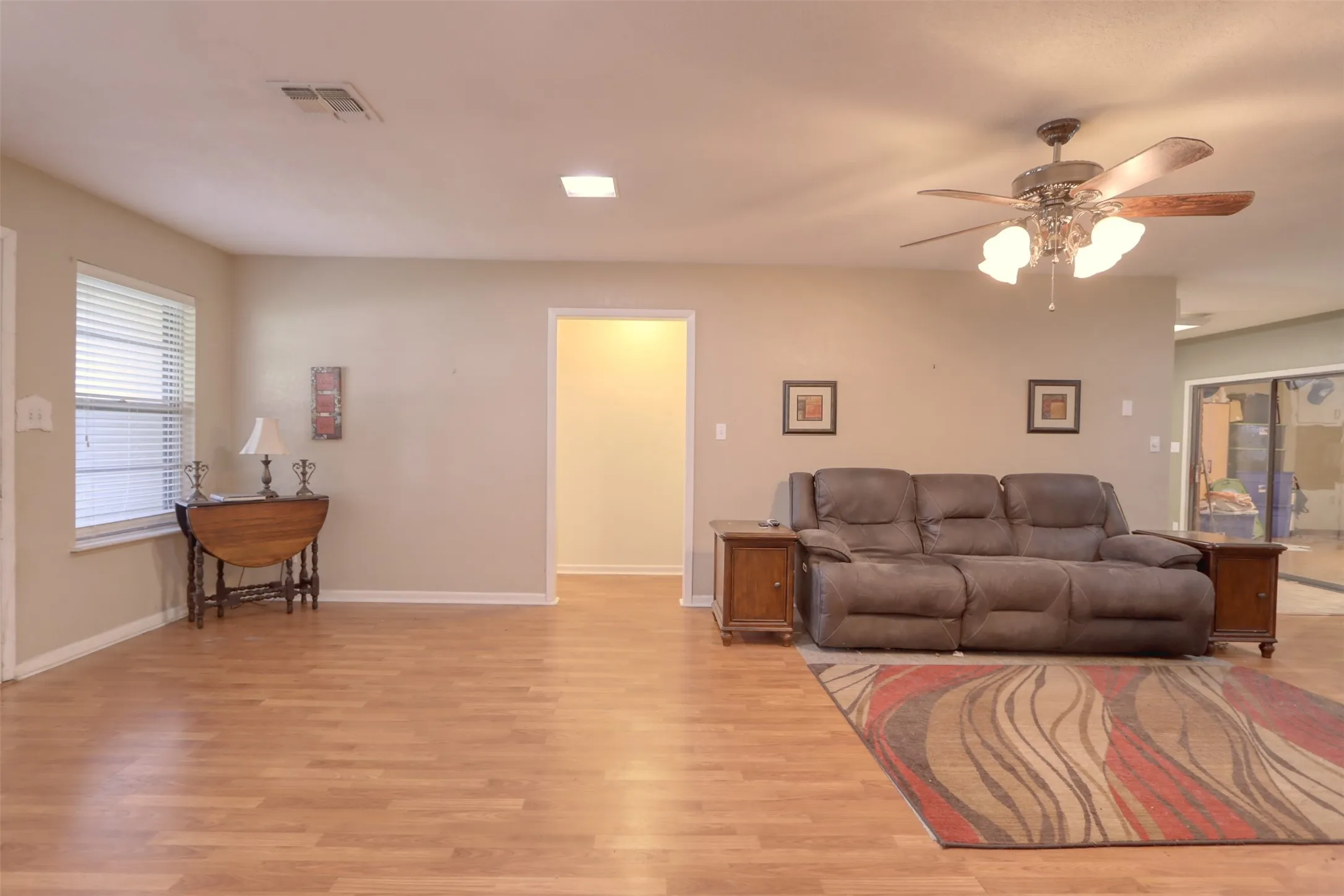Single Family Residence For Sale in Bosque County , 914 S Avenue N, Clifton, Texas 76634, 4 Bedroom, 2 Bathroom, Garage spaces, 2,304 Sqft, built in 1974, Preowned, mls#21210365, Real Estate Agent in Clifton, Homes For Sale in Bosque county, Homes For Sale in Clifton, Realtor in Clifton Texas, Real Estate Brokerage Independent Realty Texas, Luminita Cordes Realtor