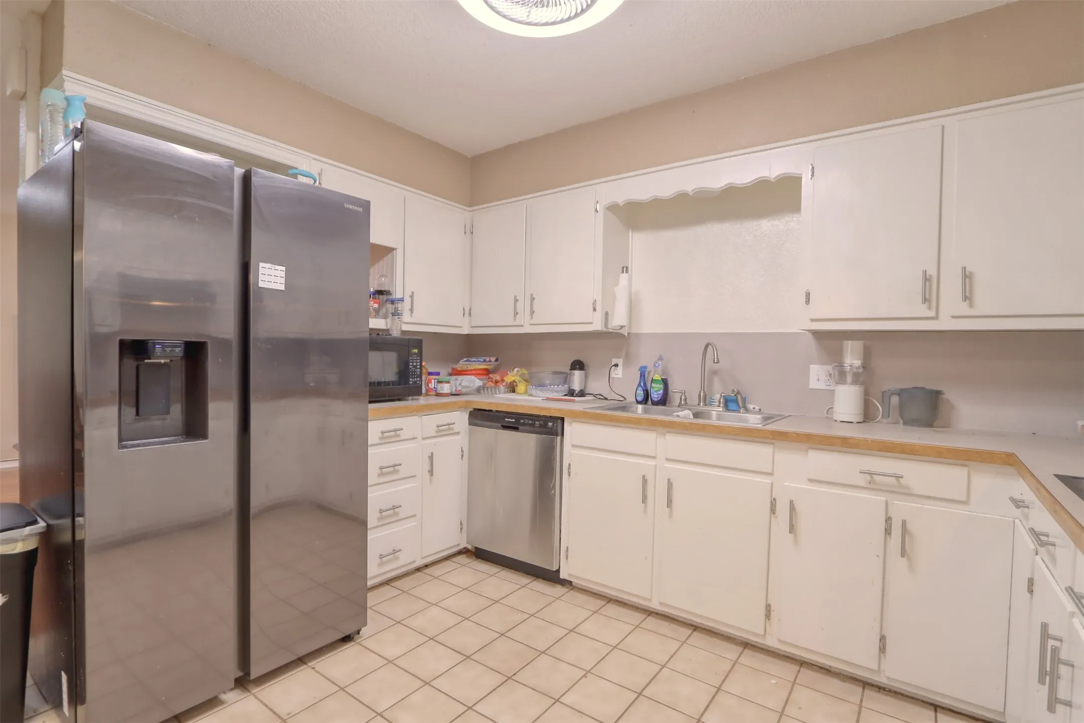 Single Family Residence For Sale in Bosque County , 914 S Avenue N, Clifton, Texas 76634, 4 Bedroom, 2 Bathroom, Garage spaces, 2,304 Sqft, built in 1974, Preowned, mls#21210365, Real Estate Agent in Clifton, Homes For Sale in Bosque county, Homes For Sale in Clifton, Realtor in Clifton Texas, Real Estate Brokerage Independent Realty Texas, Luminita Cordes Realtor