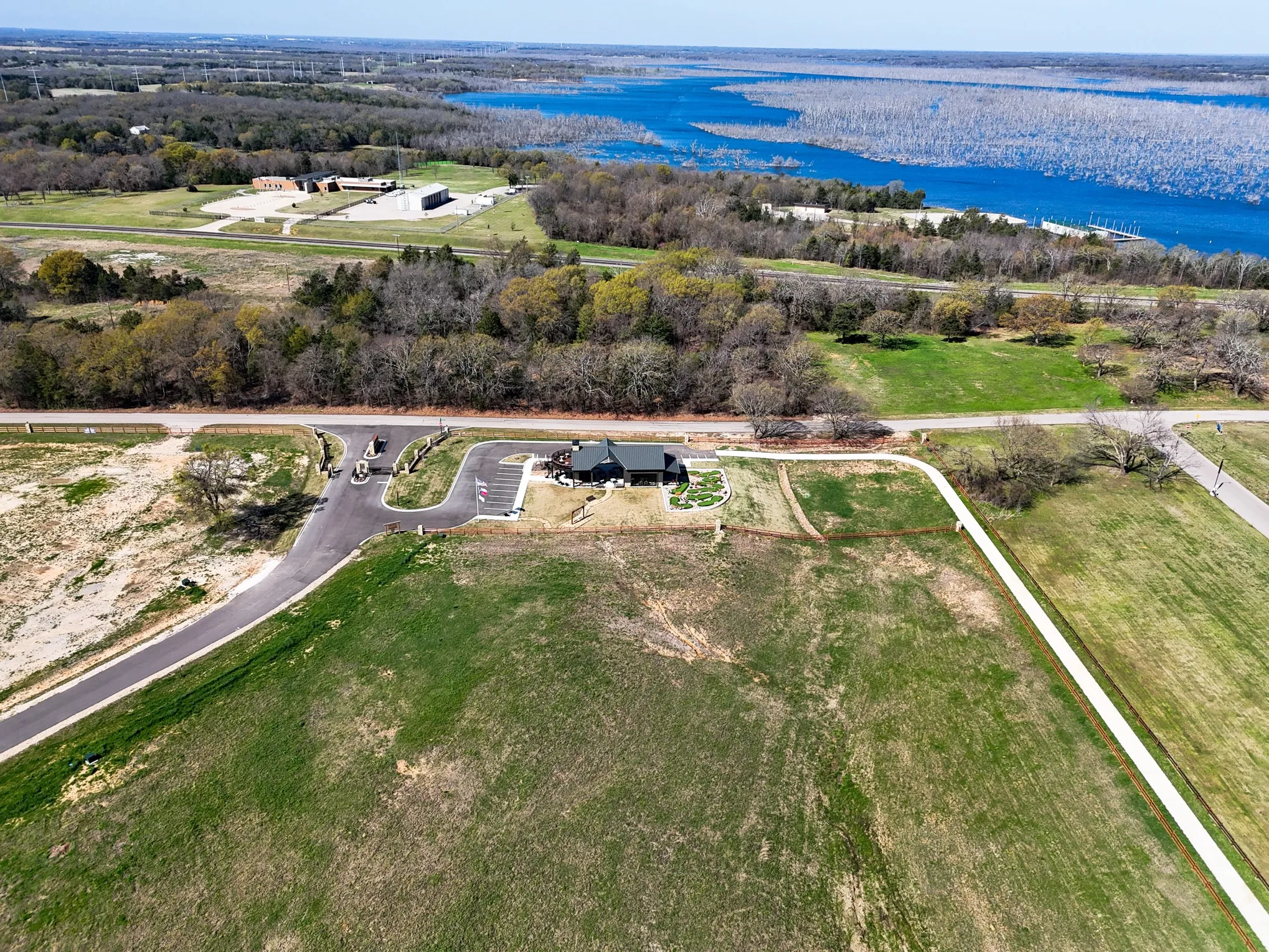 Unimproved Land For Sale in Fannin County , 394 Crystal Cove, Dodd City, Texas 75438, 0, 0, Garage spaces, 0 Sqft, built in 0, Price $819,900, mls#21208613, Real Estate Agent in Dodd City, Homes For Sale in Fannin county, Homes For Sale in Dodd City, Realtor in Dodd City Texas, Real Estate Brokerage Independent Realty Texas, Luminita Cordes Realtor