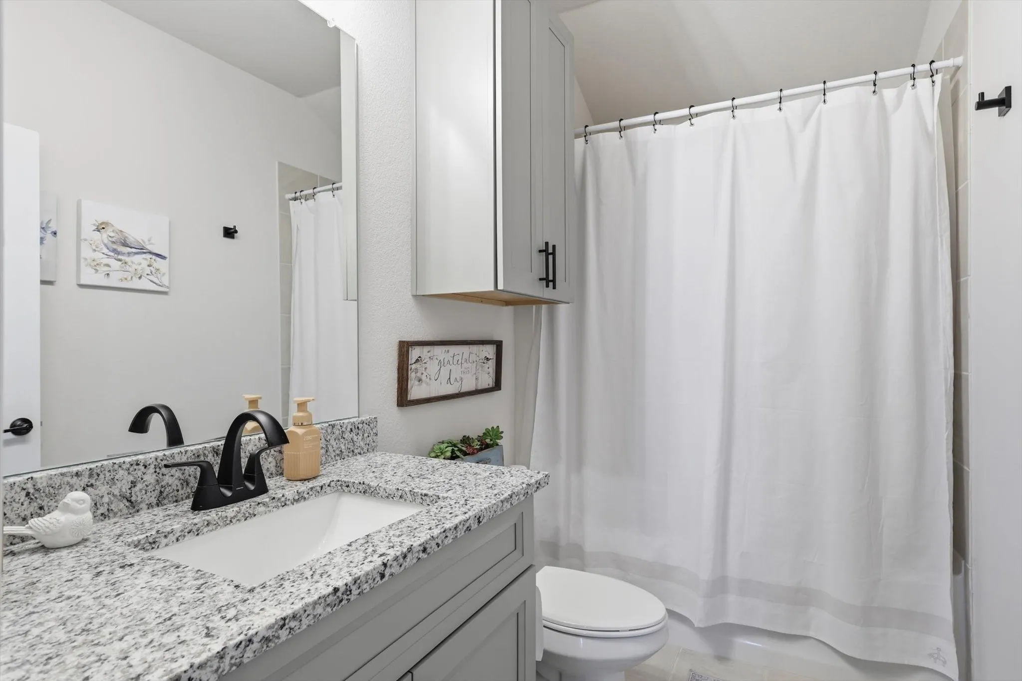 Single Family Residence For Sale in Ellis County , 1018 Abigail Way, Midlothian, Texas 76065, 3 Bedroom, 2 Bathroom, 2 Garage spaces, 1,528 Sqft, built in 2025, mls#21209827, Real Estate Agent in Midlothian, Homes For Sale in Ellis county, Homes For Sale in Midlothian, Realtor in Midlothian Texas, Real Estate Brokerage Independent Realty Texas, Luminita Cordes Realtor