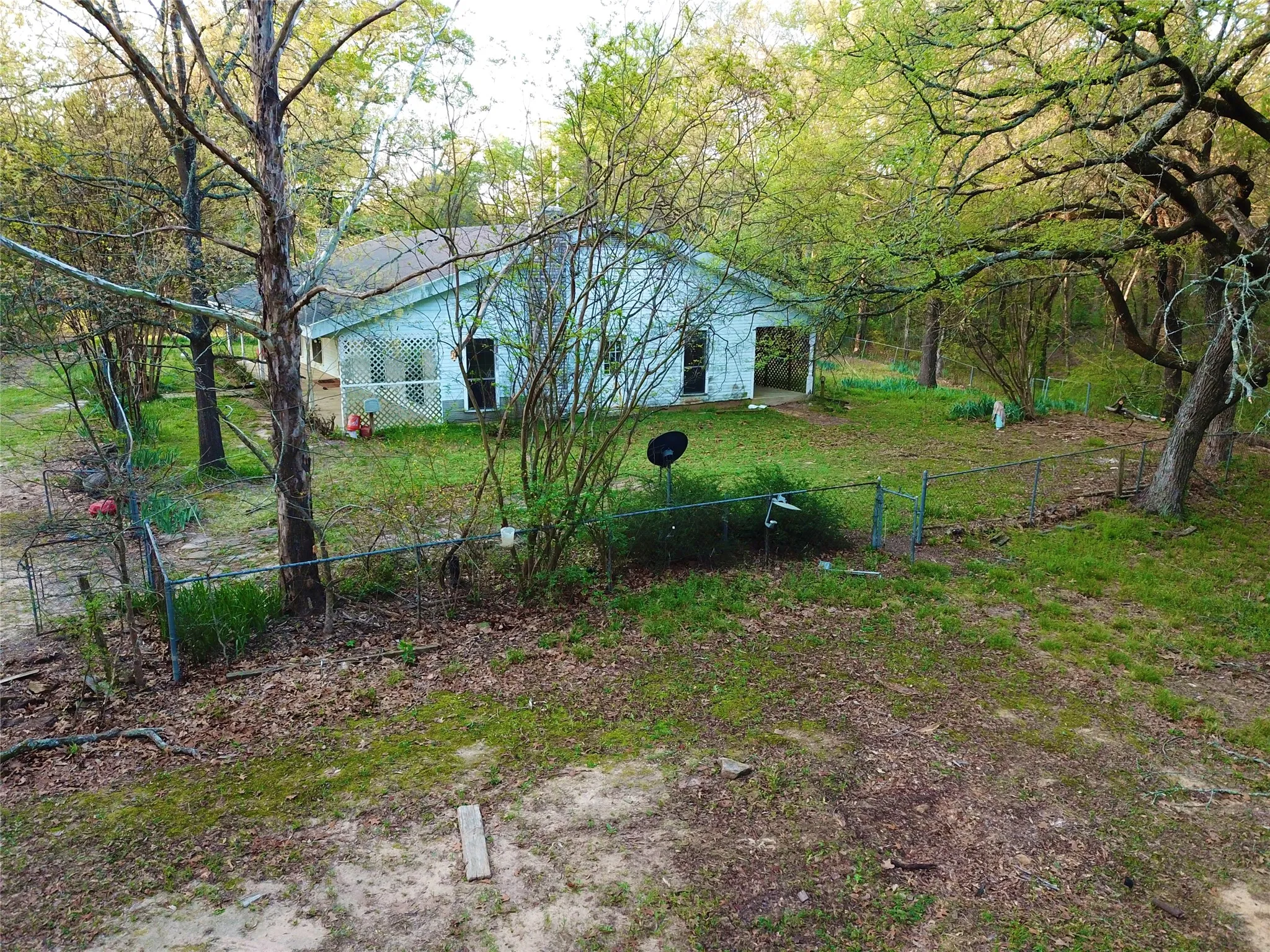 Single Family Residence For Sale in Fannin County , 2211 Fm 2029, Telephone, Texas 75488, 2 Bedrooms, 2 Bathrooms, Garage spaces, 1,952 Sqft, built in 1983, Price $519,000, mls#21210545, Real Estate Agent in Telephone, Homes For Sale in Fannin county, Homes For Sale in Telephone, Realtor in Telephone Texas, Real Estate Brokerage Independent Realty Texas, Luminita Cordes Realtor