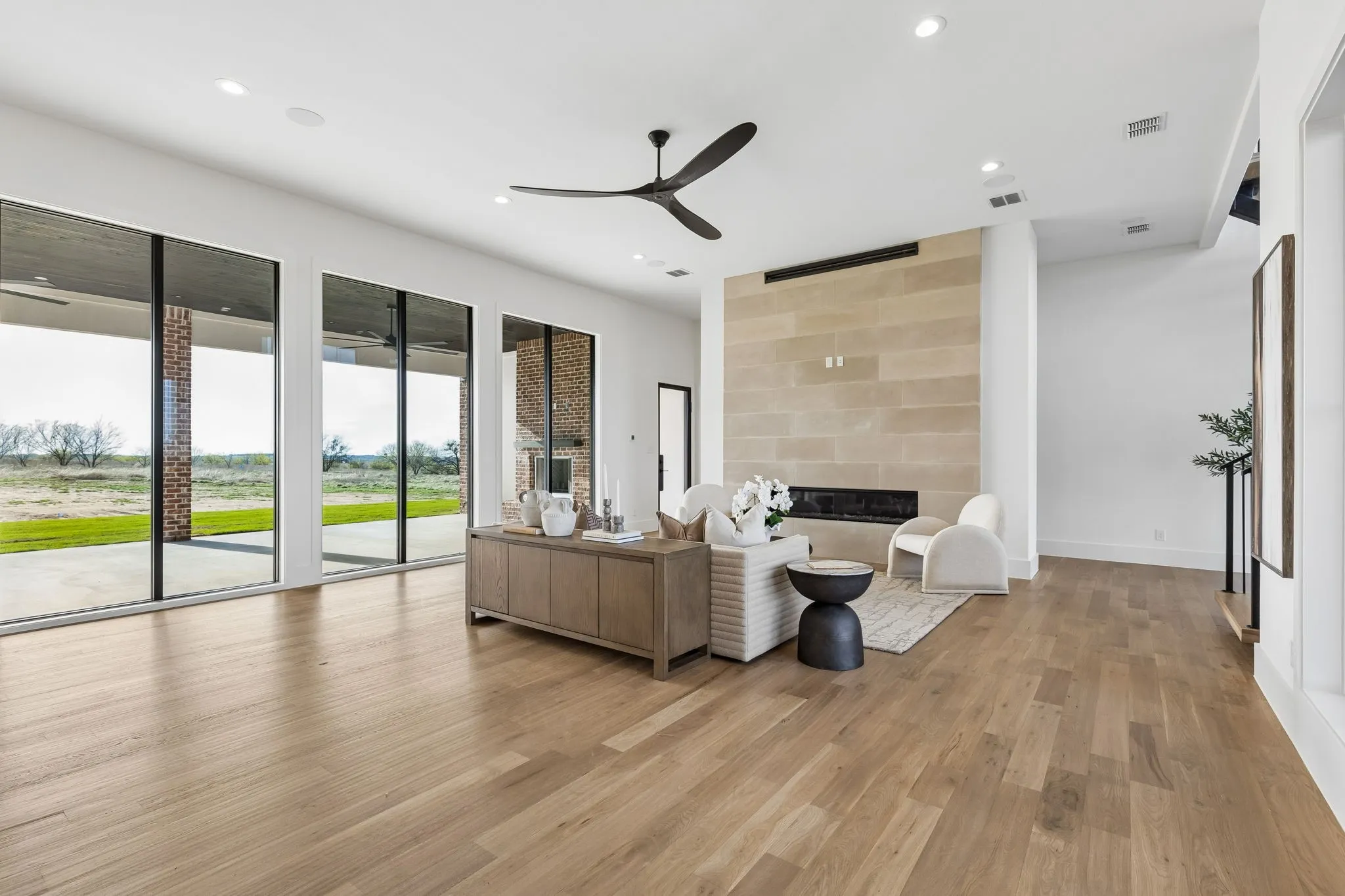 Single Family Residence For Sale in Parker County , 2016 Verona Drive, Weatherford, Texas 76087, 4 Bedroom, 4 Bathroom, 4 Garage spaces, 5,398 Sqft, built in 2026, mls#21209354, Real Estate Agent in Weatherford, Homes For Sale in Parker county, Homes For Sale in Weatherford, Realtor in Weatherford Texas, Real Estate Brokerage Independent Realty Texas, Luminita Cordes Realtor