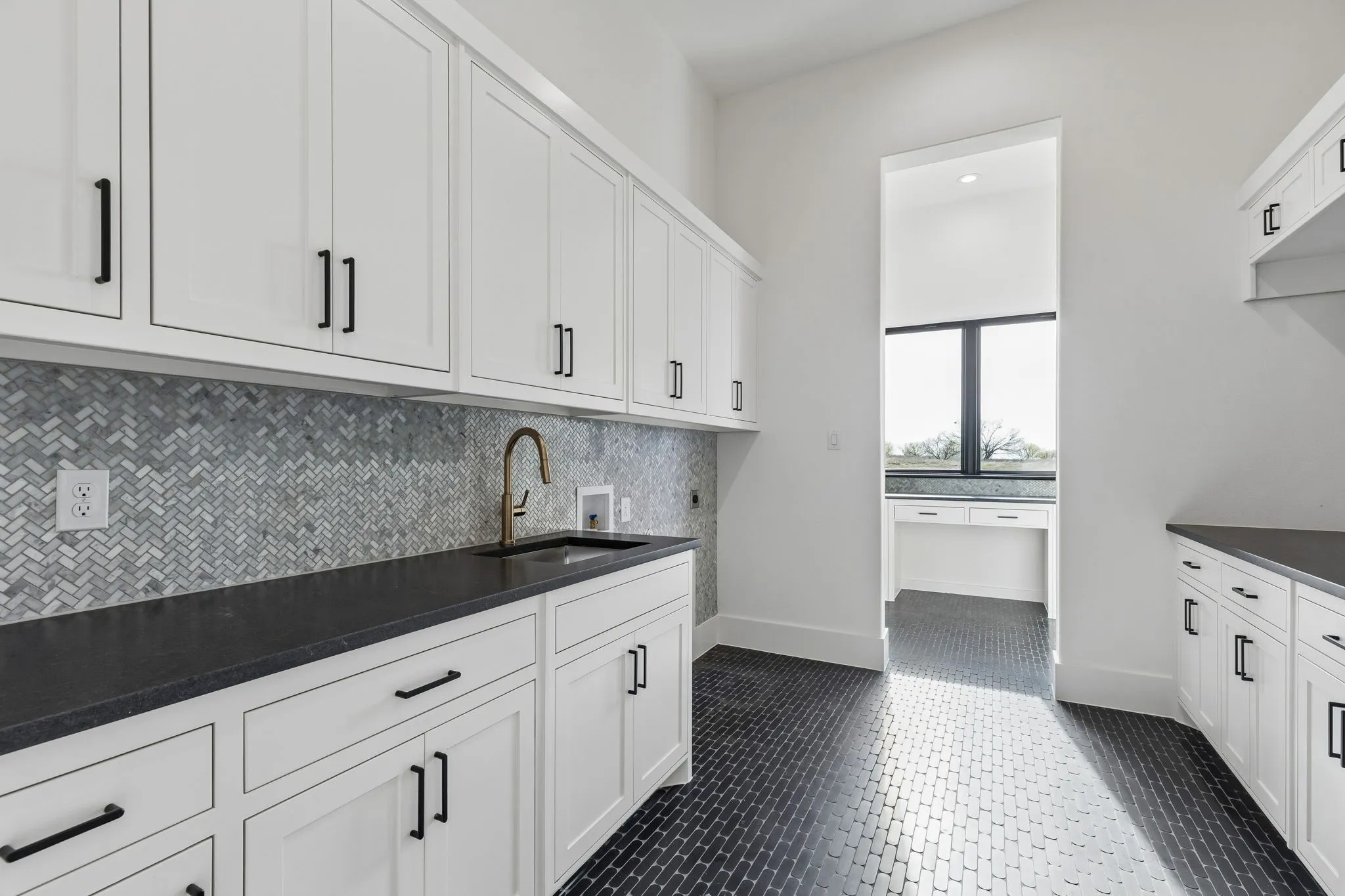 Single Family Residence For Sale in Parker County , 2016 Verona Drive, Weatherford, Texas 76087, 4 Bedroom, 4 Bathroom, 4 Garage spaces, 5,398 Sqft, built in 2026, mls#21209354, Real Estate Agent in Weatherford, Homes For Sale in Parker county, Homes For Sale in Weatherford, Realtor in Weatherford Texas, Real Estate Brokerage Independent Realty Texas, Luminita Cordes Realtor