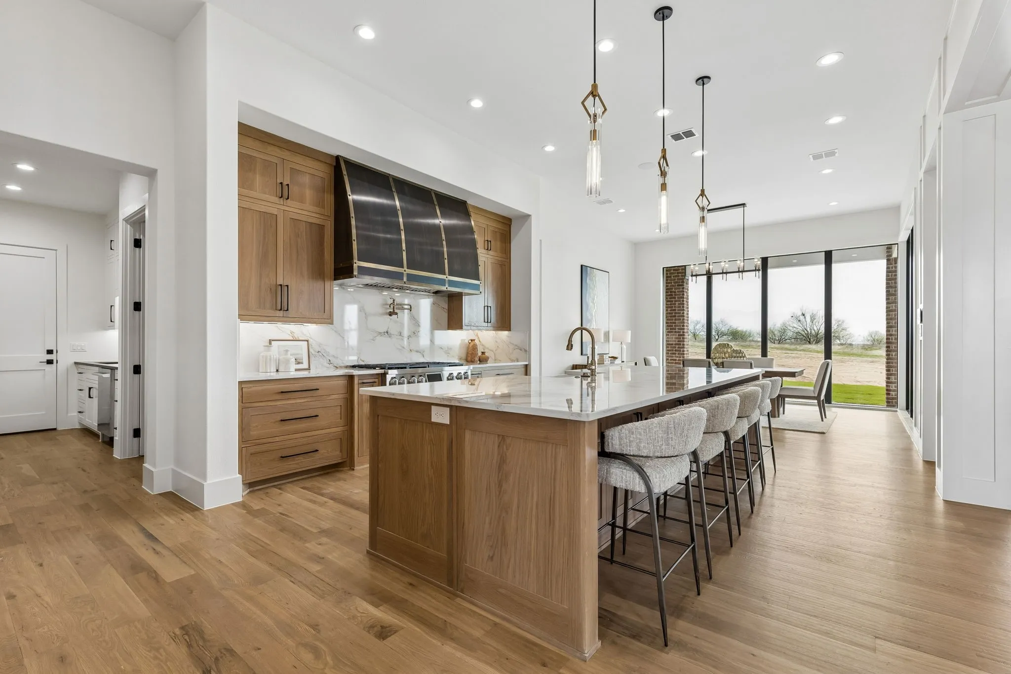 Single Family Residence For Sale in Parker County , 2016 Verona Drive, Weatherford, Texas 76087, 4 Bedroom, 4 Bathroom, 4 Garage spaces, 5,398 Sqft, built in 2026, mls#21209354, Real Estate Agent in Weatherford, Homes For Sale in Parker county, Homes For Sale in Weatherford, Realtor in Weatherford Texas, Real Estate Brokerage Independent Realty Texas, Luminita Cordes Realtor