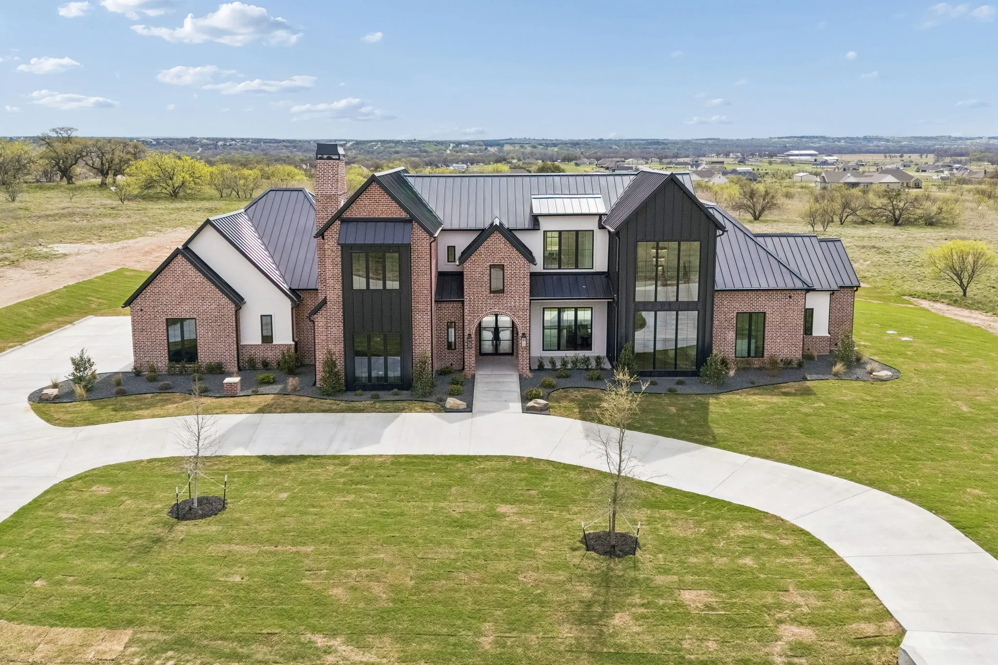 Single Family Residence For Sale in Parker County , 2016 Verona Drive, Weatherford, Texas 76087, 4 Bedroom, 4 Bathroom, 4 Garage spaces, 5,398 Sqft, built in 2026, mls#21209354, Real Estate Agent in Weatherford, Homes For Sale in Parker county, Homes For Sale in Weatherford, Realtor in Weatherford Texas, Real Estate Brokerage Independent Realty Texas, Luminita Cordes Realtor