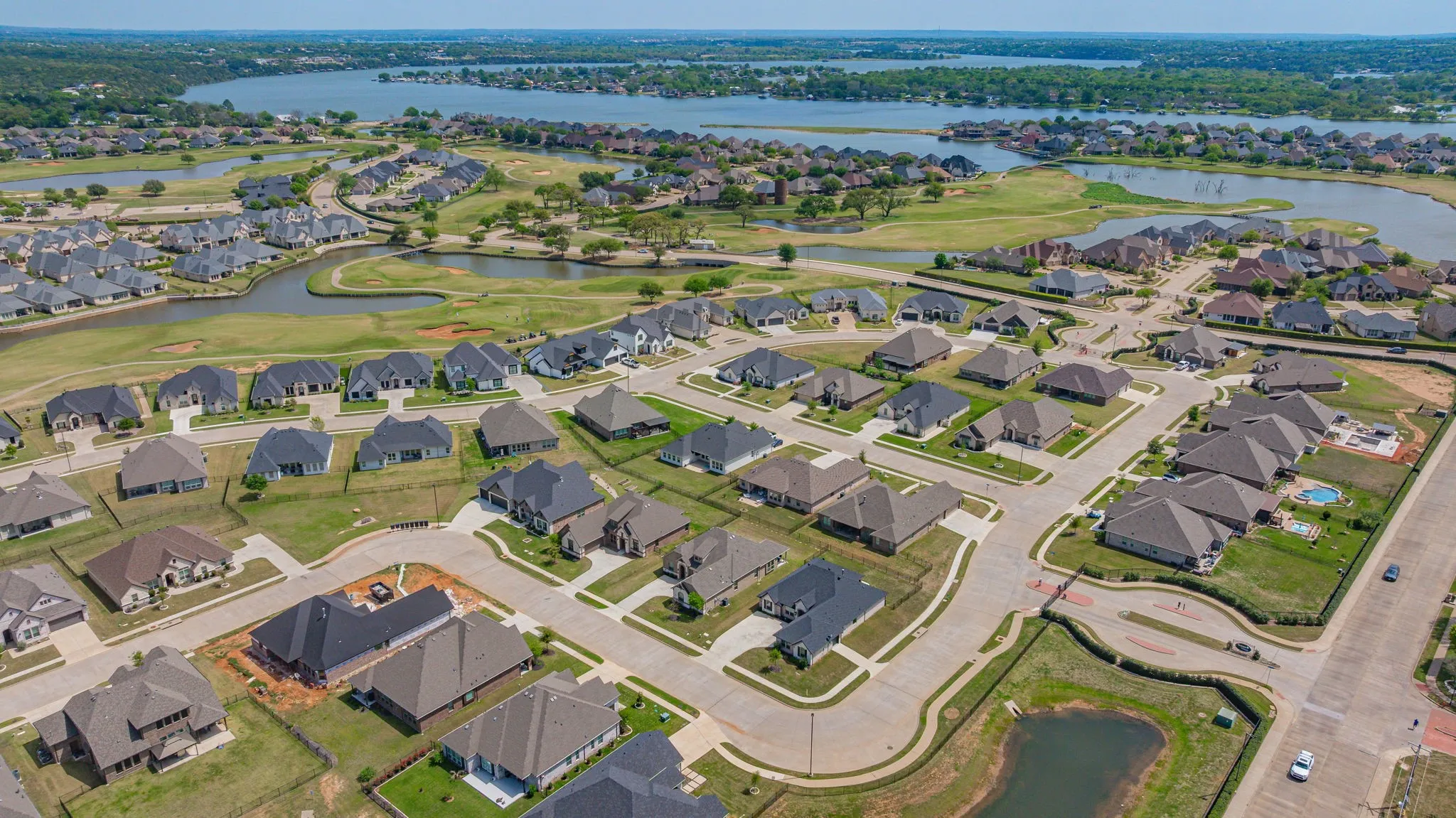 Single Family Residence For Sale in Hood County , 1038 Mickelson Drive, Granbury, Texas 76048, 4 Bedroom, 2 Bathroom, 2 Garage spaces, 2,294 Sqft, built in 2022, mls#21194523, Real Estate Agent in Granbury, Homes For Sale in Hood county, Homes For Sale in Granbury, Realtor in Granbury Texas, Real Estate Brokerage Independent Realty Texas, Luminita Cordes Realtor