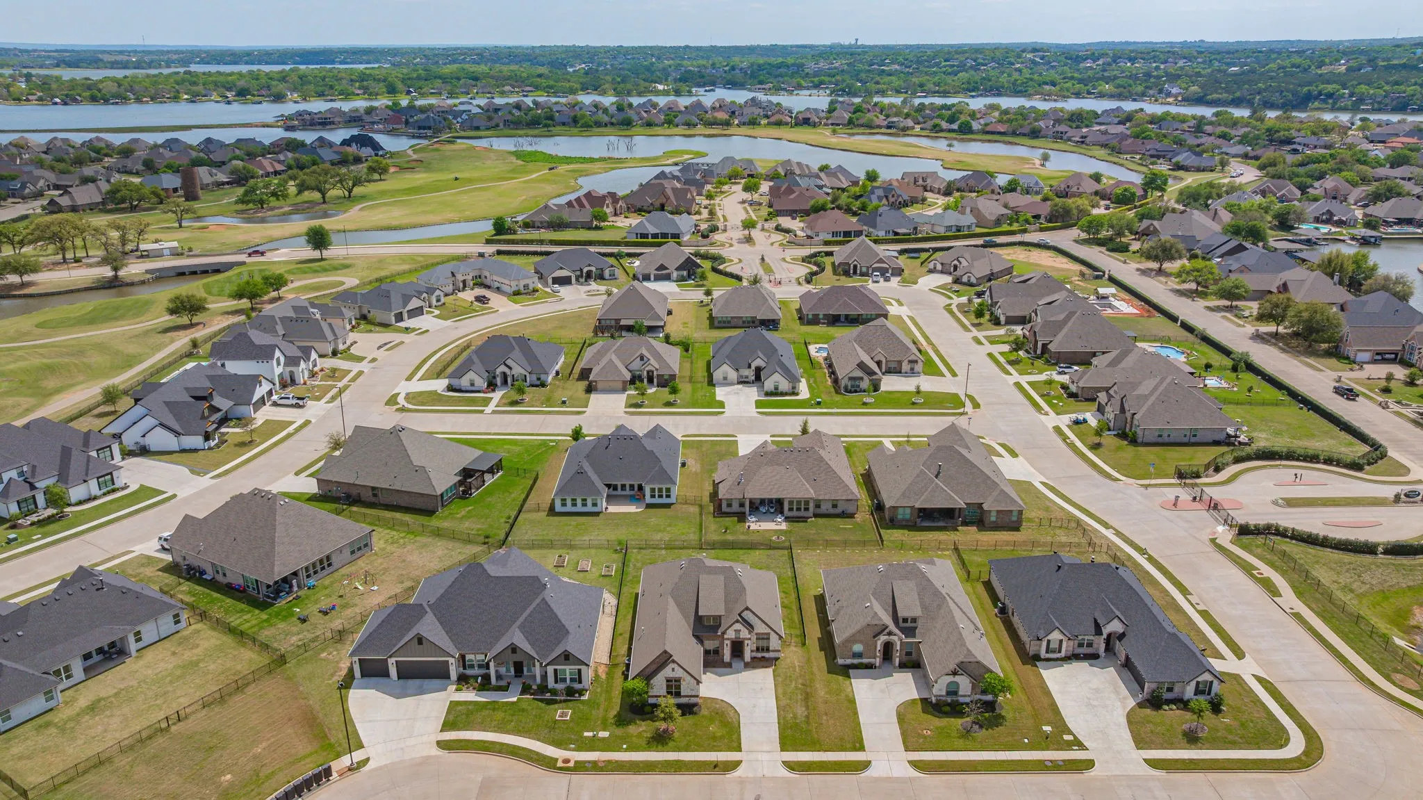 Single Family Residence For Sale in Hood County , 1038 Mickelson Drive, Granbury, Texas 76048, 4 Bedroom, 2 Bathroom, 2 Garage spaces, 2,294 Sqft, built in 2022, mls#21194523, Real Estate Agent in Granbury, Homes For Sale in Hood county, Homes For Sale in Granbury, Realtor in Granbury Texas, Real Estate Brokerage Independent Realty Texas, Luminita Cordes Realtor