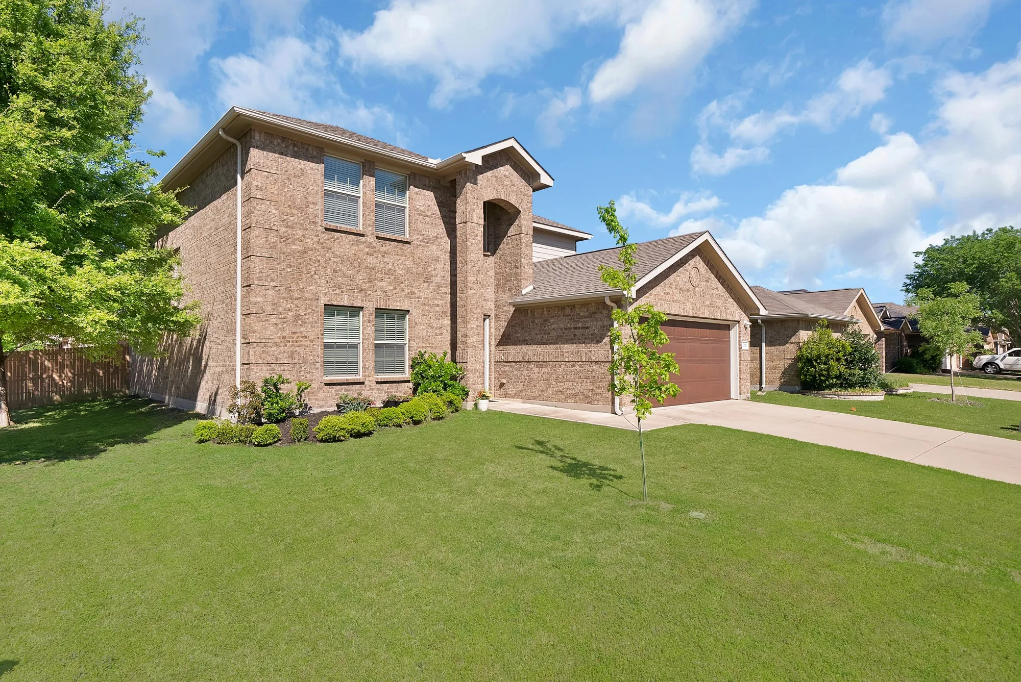 Single Family Residence For Sale in Denton County , 5212 Bluewater Drive, Frisco, Texas 75036, 5 Bedroom, 4 Bathroom, 2 Garage spaces, 2,967 Sqft, built in 2012, Preowned, mls#21209894, Real Estate Agent in Frisco, Homes For Sale in Denton county, Homes For Sale in Frisco, Realtor in Frisco Texas, Real Estate Brokerage Independent Realty Texas, Luminita Cordes Realtor