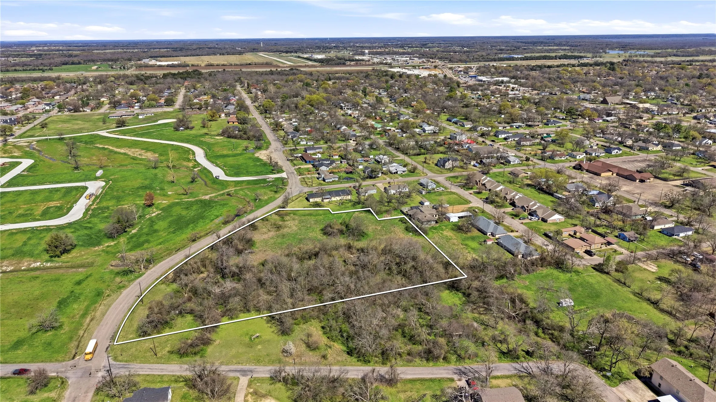 Unimproved Land For Sale in Fannin County , 1700 Agnew Street, Bonham, Texas 75418, 0, 0, Garage spaces, 0 Sqft, built in 0, mls#21210018, Real Estate Agent in Bonham, Homes For Sale in Fannin county, Homes For Sale in Bonham, Realtor in Bonham Texas, Real Estate Brokerage Independent Realty Texas, Luminita Cordes Realtor