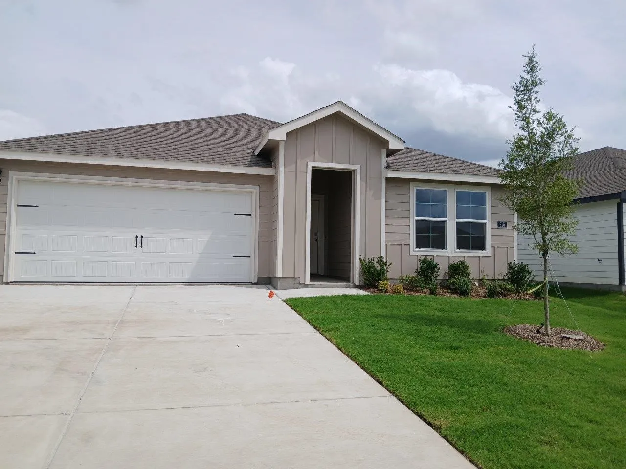 Single Family Residence For Sale in Rockwall County , 315 Whispering Pine Drive, Royse City, Texas 75189, 4 Bedroom, 3 Bathroom, 2 Garage spaces, 2,034 Sqft, built in 2026, New Construction - Incomplete, mls#21210650, Real Estate Agent in Royse City, Homes For Sale in Rockwall county, Homes For Sale in Royse City, Realtor in Royse City Texas, Real Estate Brokerage Independent Realty Texas, Luminita Cordes Realtor