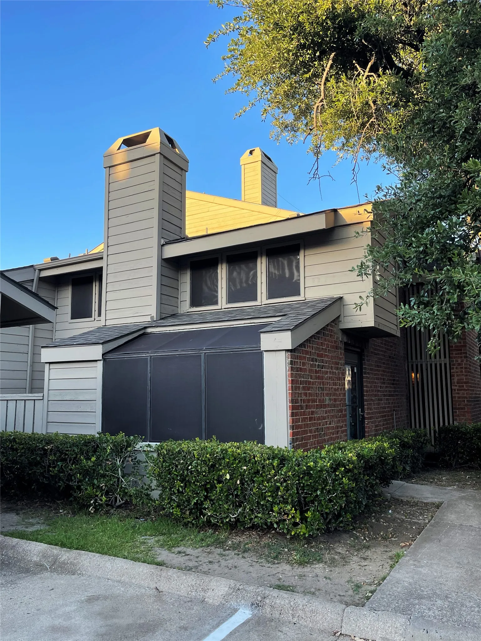 Condominium For Sale in Dallas County , 9600 Royal Lane 604, Dallas, Texas 75243, 2 Bedroom, 2 Bathroom, Garage spaces, 1,064 Sqft, built in 1983, mls#21210611, Real Estate Agent in Dallas, Homes For Sale in Dallas county, Homes For Sale in Dallas, Realtor in Dallas Texas, Real Estate Brokerage Independent Realty Texas, Luminita Cordes Realtor