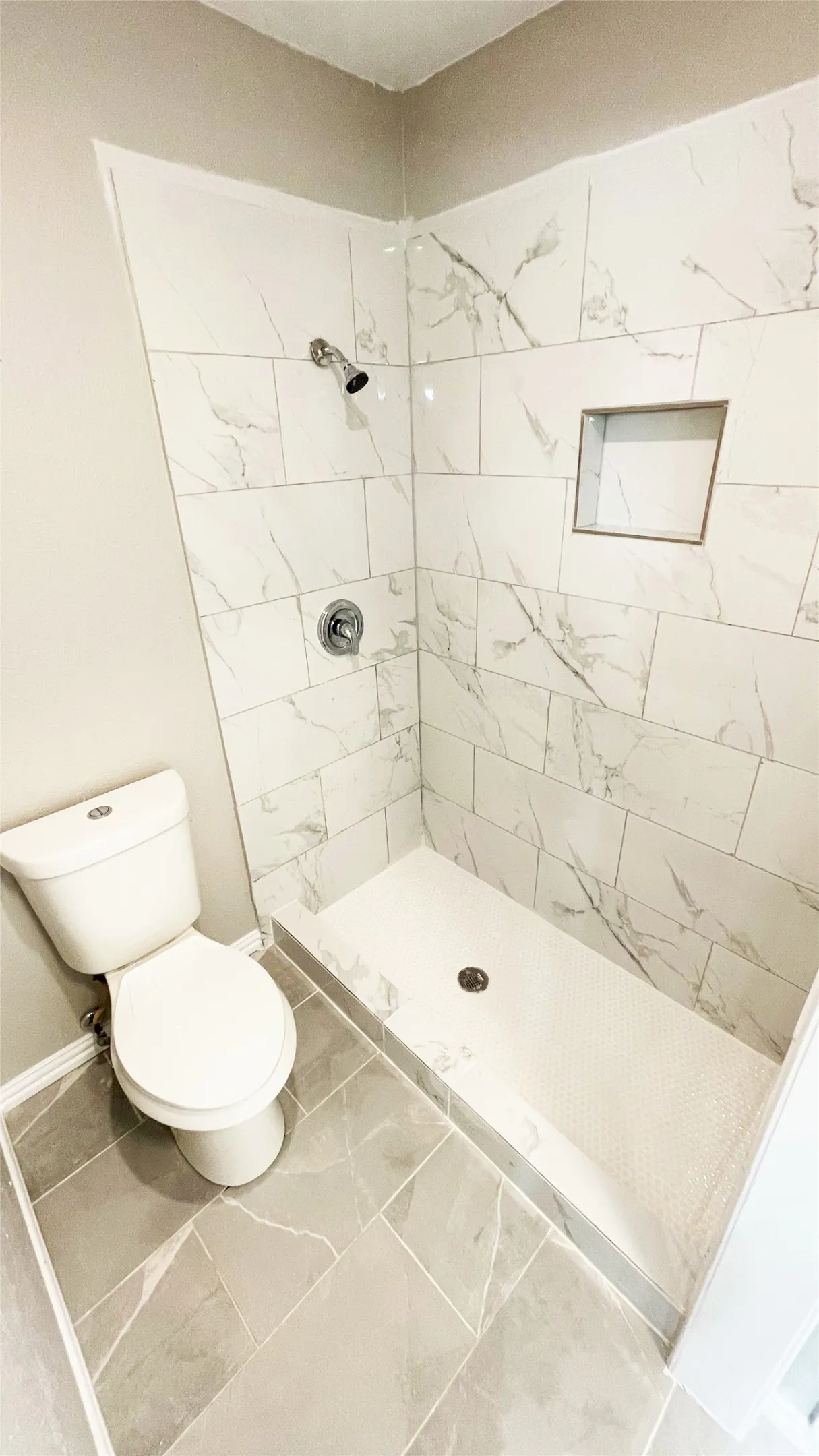 Condominium For Sale in Dallas County , 9600 Royal Lane 604, Dallas, Texas 75243, 2 Bedroom, 2 Bathroom, Garage spaces, 1,064 Sqft, built in 1983, mls#21210611, Real Estate Agent in Dallas, Homes For Sale in Dallas county, Homes For Sale in Dallas, Realtor in Dallas Texas, Real Estate Brokerage Independent Realty Texas, Luminita Cordes Realtor