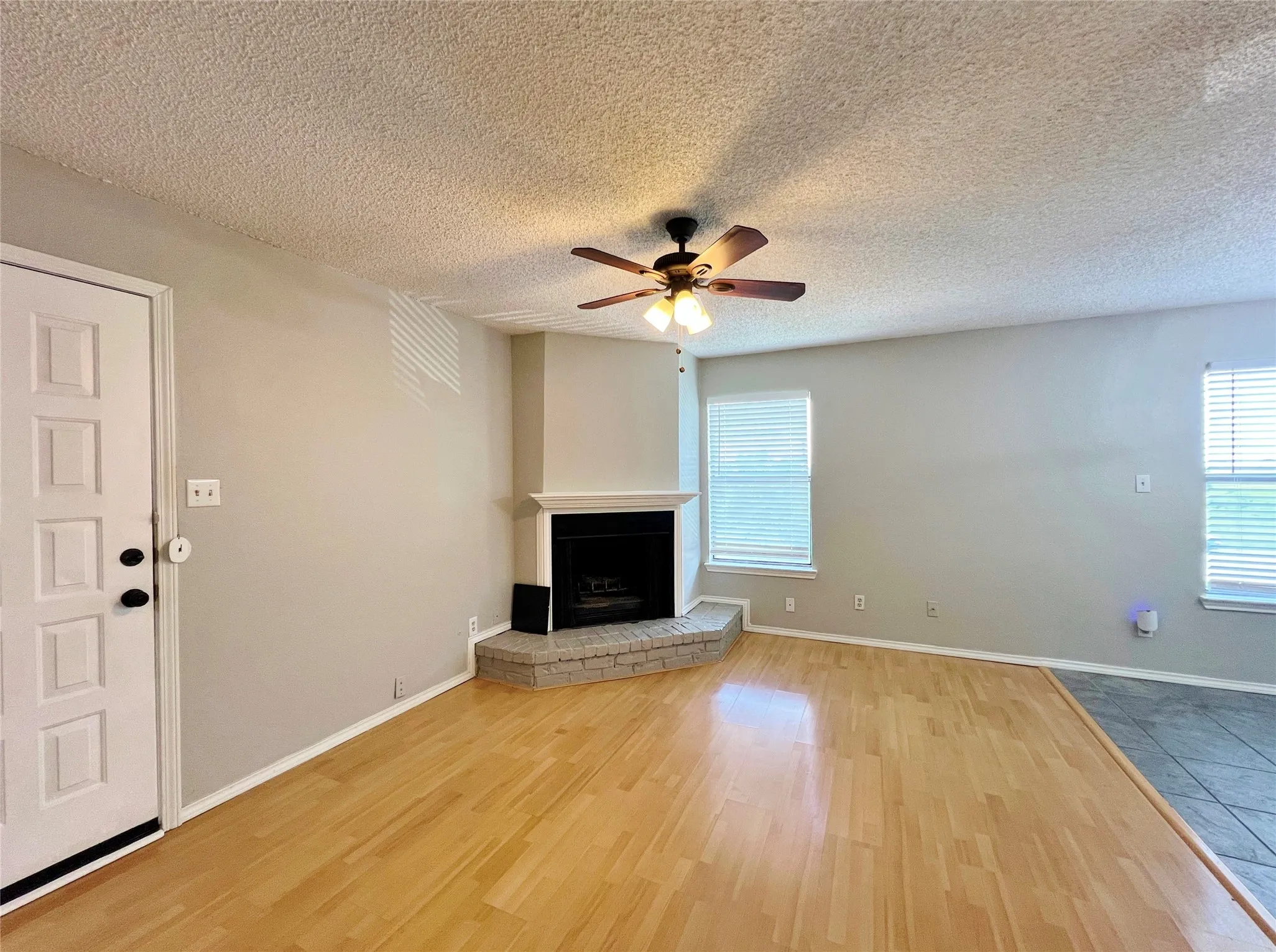Quadruplex For Rent in Parker County , 104 Woodie Way C, Fort Worth, Texas 76108, 2 Bedroom, 1 Bathroom, Garage spaces, 870 Sqft, built in 1984, Preowned, mls#21210697, Real Estate Agent in Fort Worth, Homes For Rent in Parker county, Homes For Rent in Fort Worth, Realtor in Fort Worth Texas, Real Estate Brokerage Independent Realty Texas, Luminita Cordes Realtor