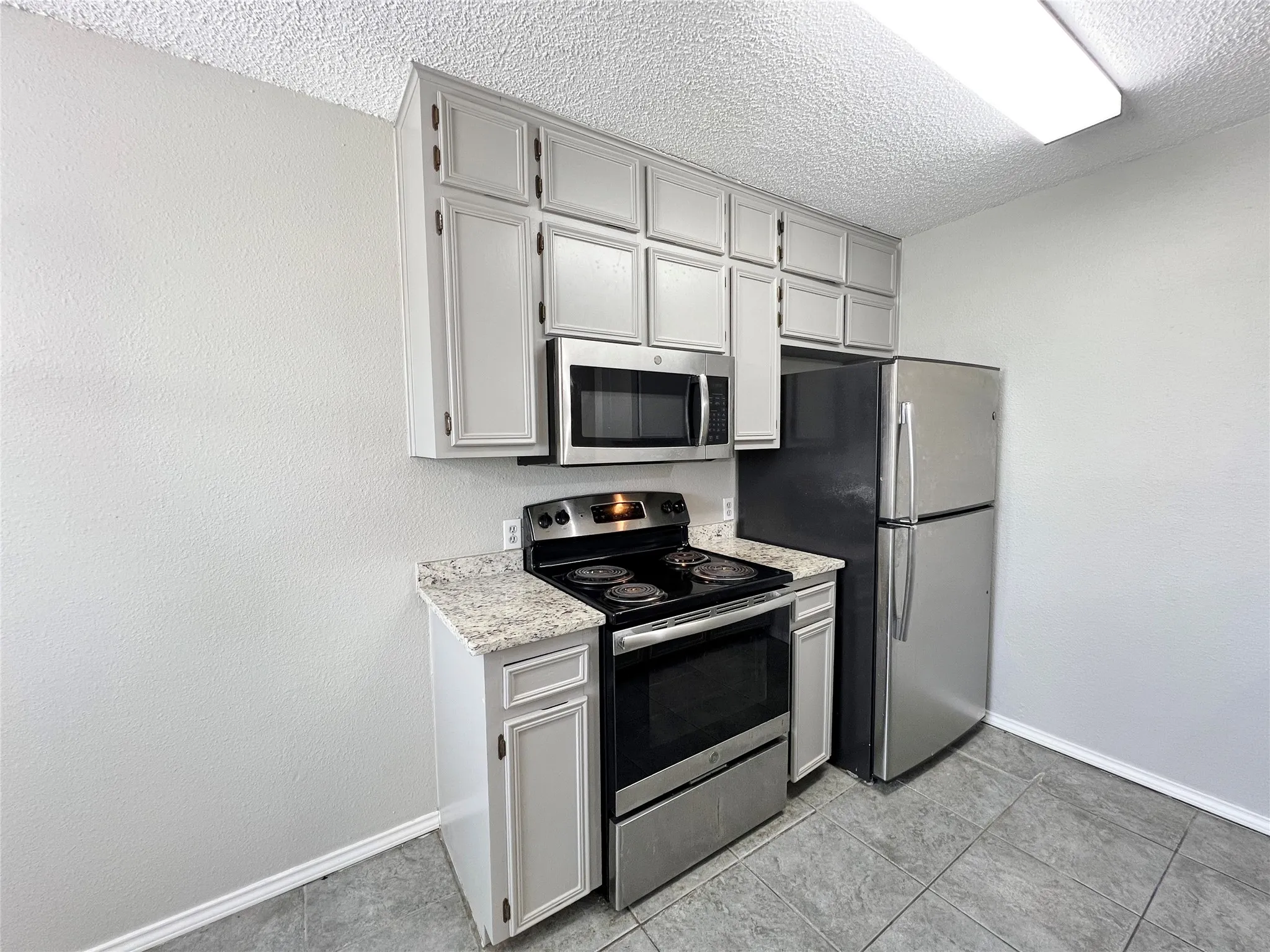 Quadruplex For Rent in Parker County , 104 Woodie Way C, Fort Worth, Texas 76108, 2 Bedroom, 1 Bathroom, Garage spaces, 870 Sqft, built in 1984, Preowned, mls#21210697, Real Estate Agent in Fort Worth, Homes For Rent in Parker county, Homes For Rent in Fort Worth, Realtor in Fort Worth Texas, Real Estate Brokerage Independent Realty Texas, Luminita Cordes Realtor