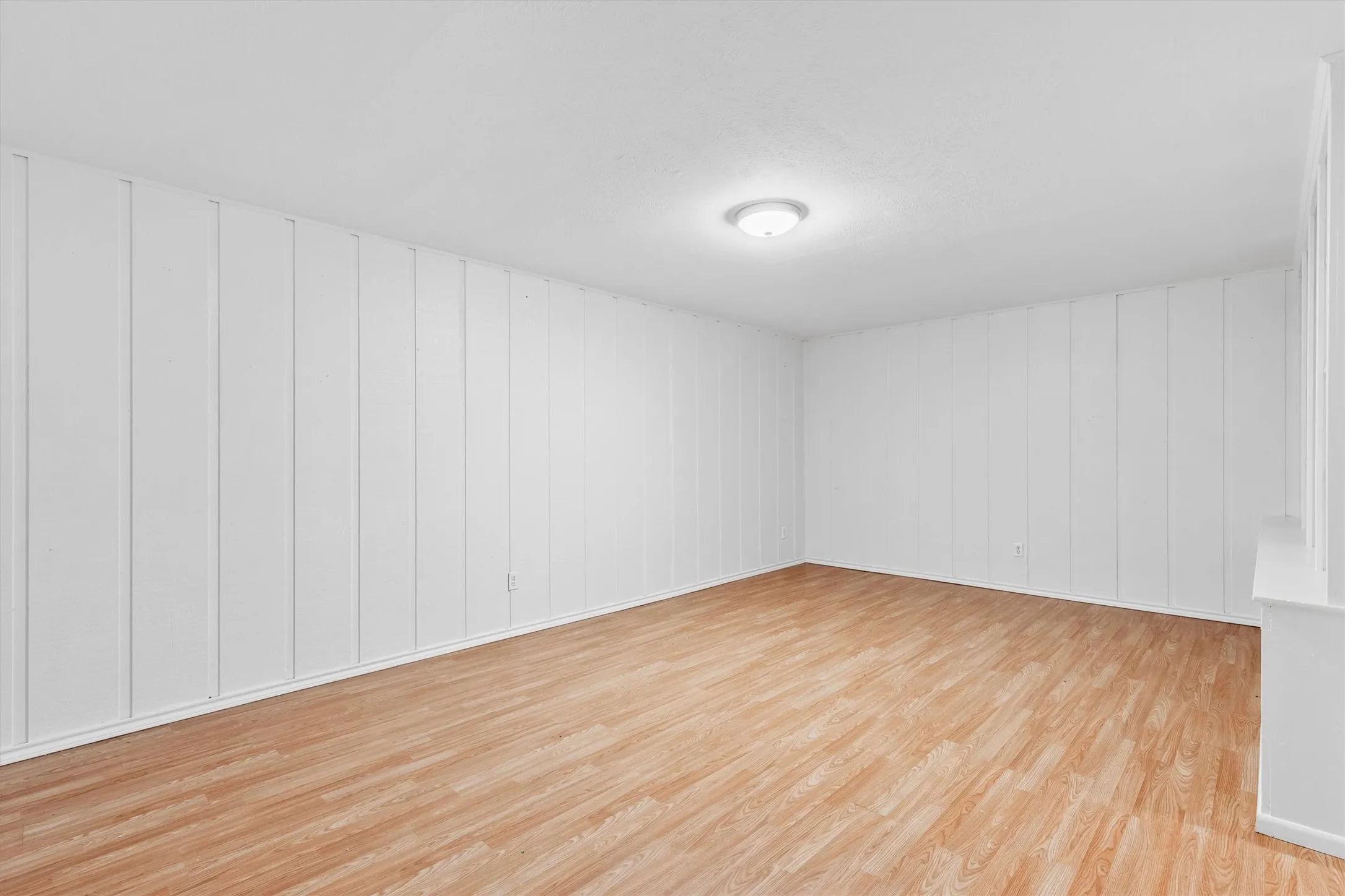 Condominium For Sale in Collin County , 2632 Custer Parkway C, Richardson, Texas 75080, 2 Bedroom, 3 Bathroom, Garage spaces, 1,814 Sqft, built in 1973, mls#21209477, Real Estate Agent in Richardson, Homes For Sale in Collin county, Homes For Sale in Richardson, Realtor in Richardson Texas, Real Estate Brokerage Independent Realty Texas, Luminita Cordes Realtor