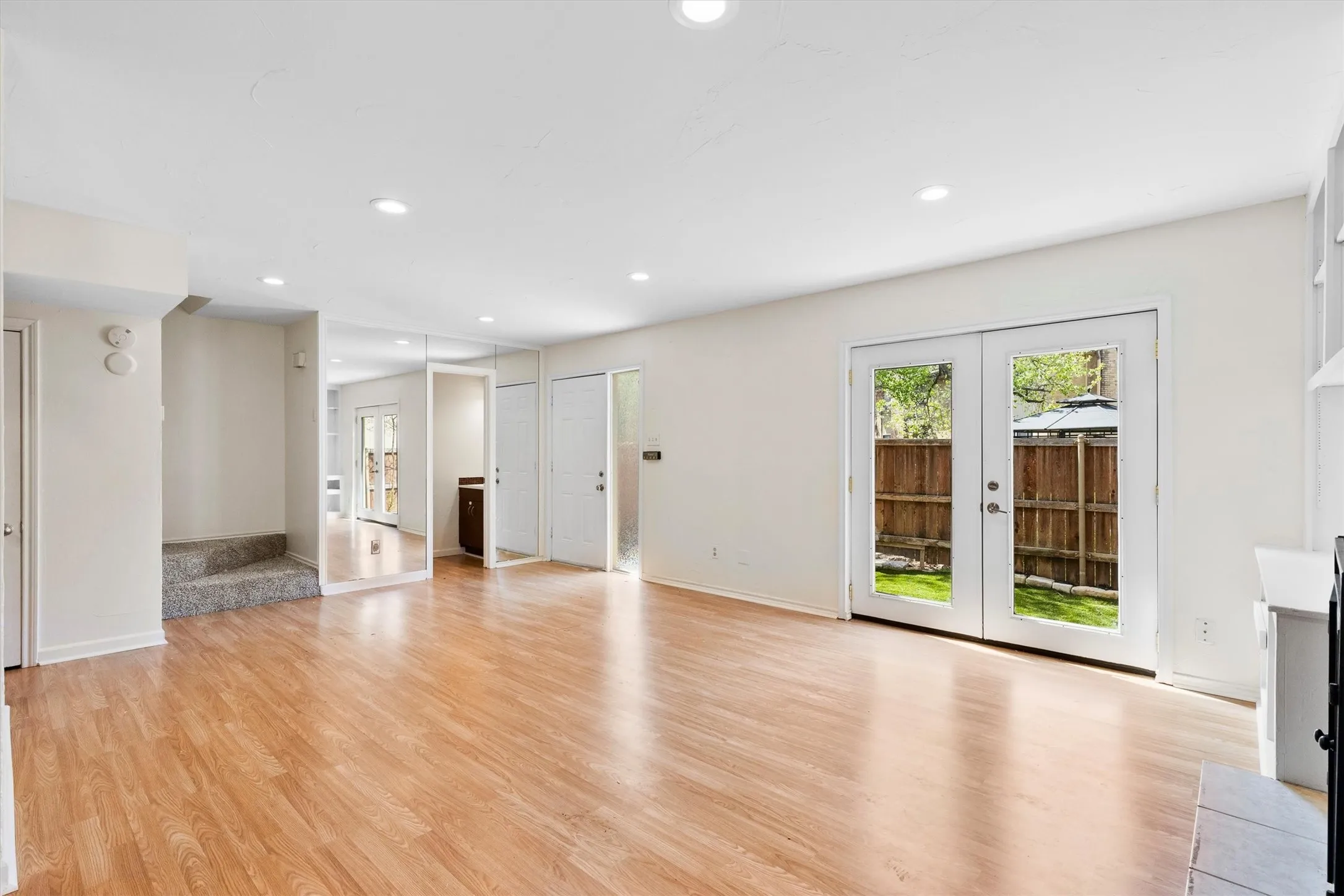 Condominium For Sale in Collin County , 2632 Custer Parkway C, Richardson, Texas 75080, 2 Bedroom, 3 Bathroom, Garage spaces, 1,814 Sqft, built in 1973, mls#21209477, Real Estate Agent in Richardson, Homes For Sale in Collin county, Homes For Sale in Richardson, Realtor in Richardson Texas, Real Estate Brokerage Independent Realty Texas, Luminita Cordes Realtor