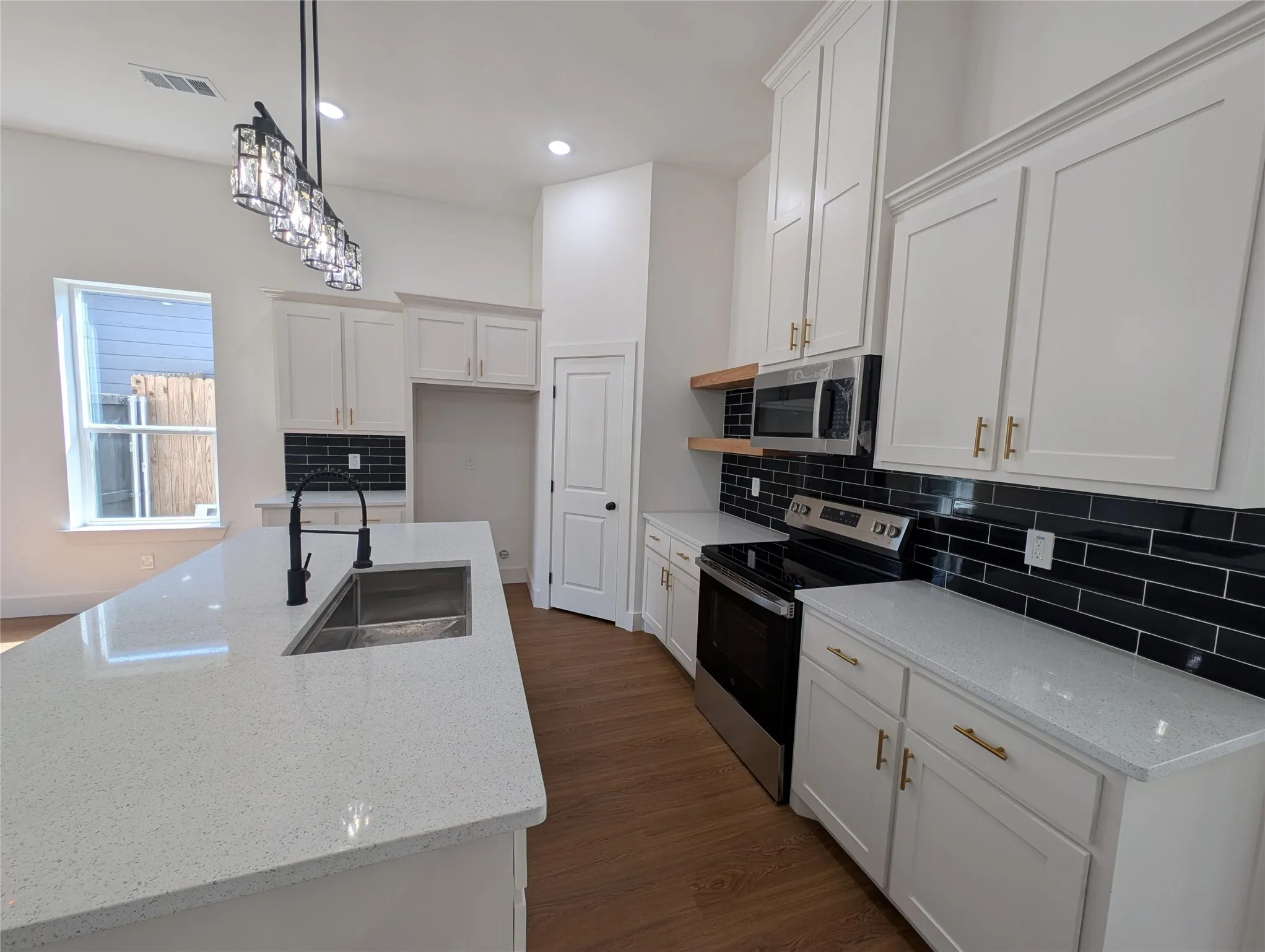 Single Family Residence For Sale in Hunt County , 1890 JOHNSON Street, Greenville, Texas 75401, 3 Bedroom, 2 Bathroom, Garage spaces, 1,367 Sqft, built in 2026, mls#21210739, Real Estate Agent in Greenville, Homes For Sale in Hunt county, Homes For Sale in Greenville, Realtor in Greenville Texas, Real Estate Brokerage Independent Realty Texas, Luminita Cordes Realtor