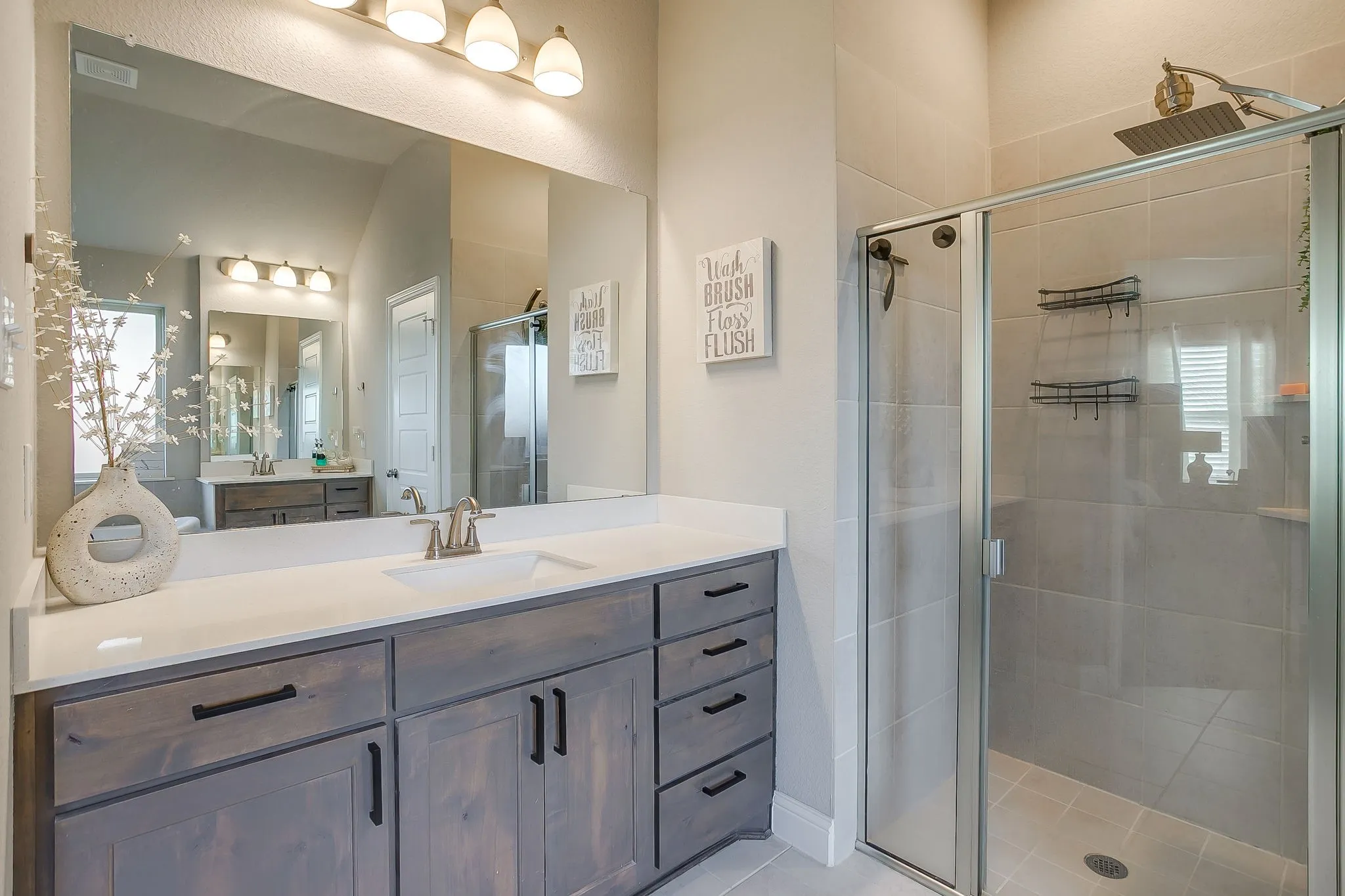 Single Family Residence For Sale in Johnson County , 709 Waterford Way, Joshua, Texas 76058, 3 Bedroom, 2 Bathroom, 2 Garage spaces, 1,980 Sqft, built in 2019, mls#21210793, Real Estate Agent in Joshua, Homes For Sale in Johnson county, Homes For Sale in Joshua, Realtor in Joshua Texas, Real Estate Brokerage Independent Realty Texas, Luminita Cordes Realtor