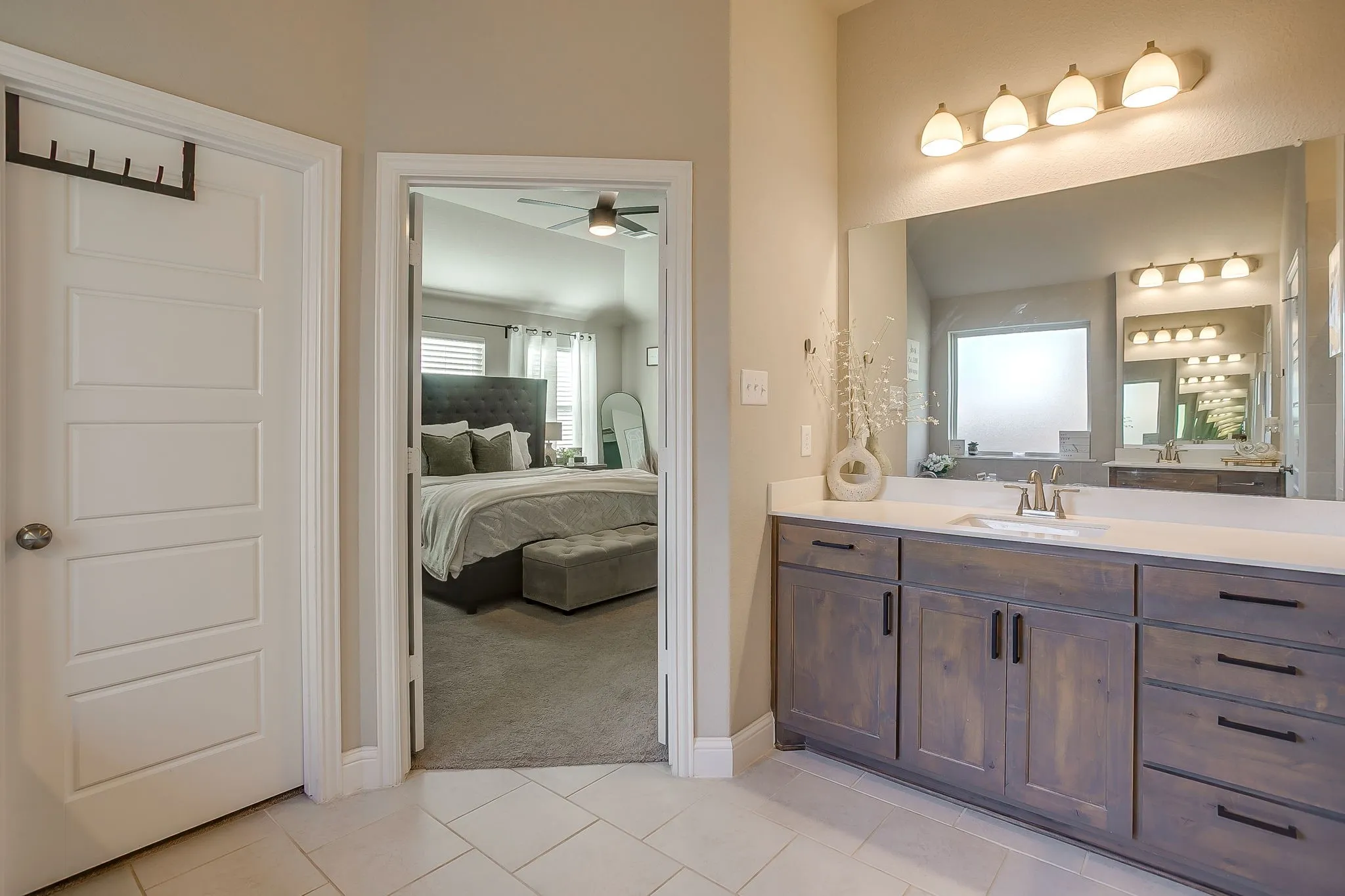 Single Family Residence For Sale in Johnson County , 709 Waterford Way, Joshua, Texas 76058, 3 Bedroom, 2 Bathroom, 2 Garage spaces, 1,980 Sqft, built in 2019, mls#21210793, Real Estate Agent in Joshua, Homes For Sale in Johnson county, Homes For Sale in Joshua, Realtor in Joshua Texas, Real Estate Brokerage Independent Realty Texas, Luminita Cordes Realtor