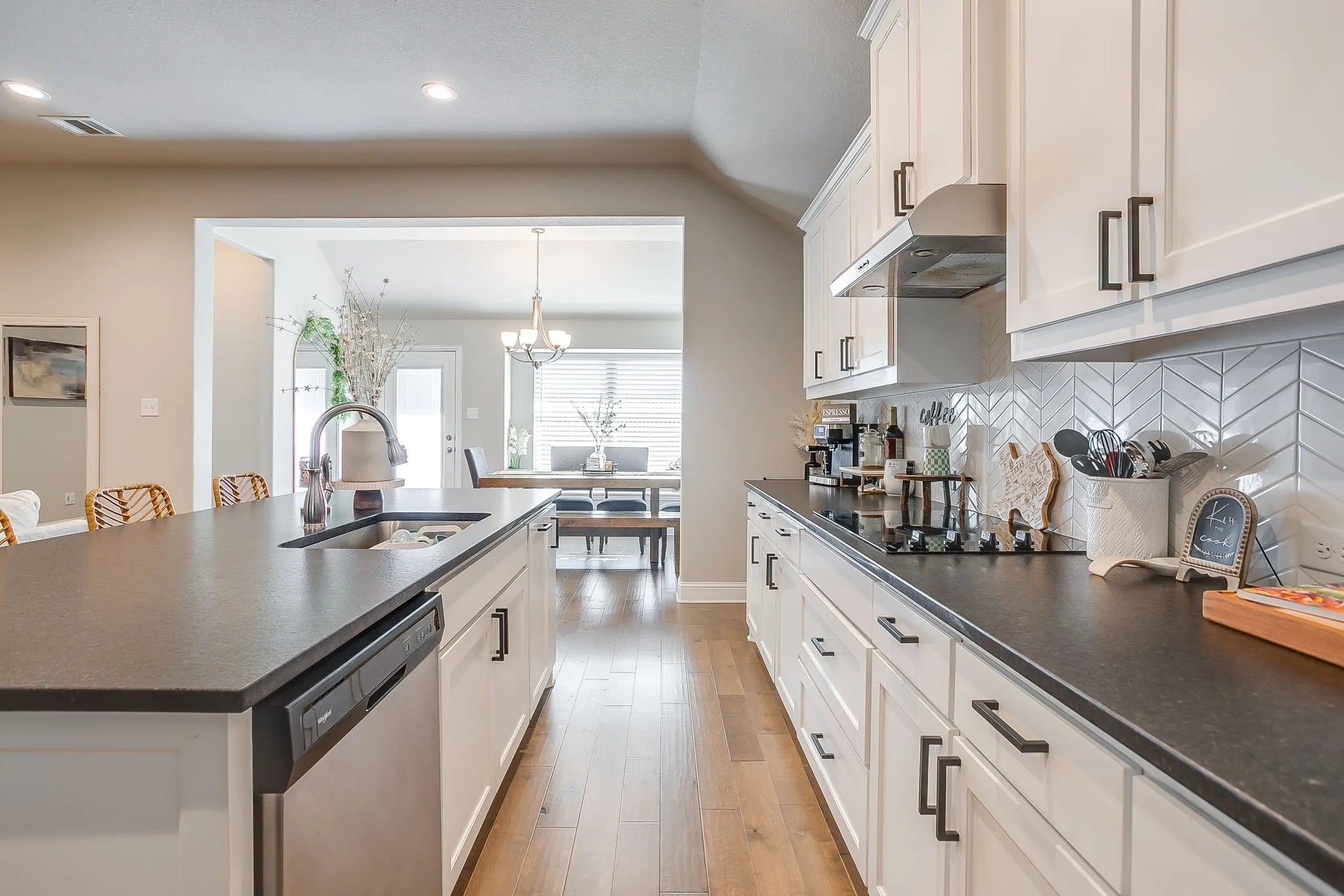 Single Family Residence For Sale in Johnson County , 709 Waterford Way, Joshua, Texas 76058, 3 Bedroom, 2 Bathroom, 2 Garage spaces, 1,980 Sqft, built in 2019, mls#21210793, Real Estate Agent in Joshua, Homes For Sale in Johnson county, Homes For Sale in Joshua, Realtor in Joshua Texas, Real Estate Brokerage Independent Realty Texas, Luminita Cordes Realtor