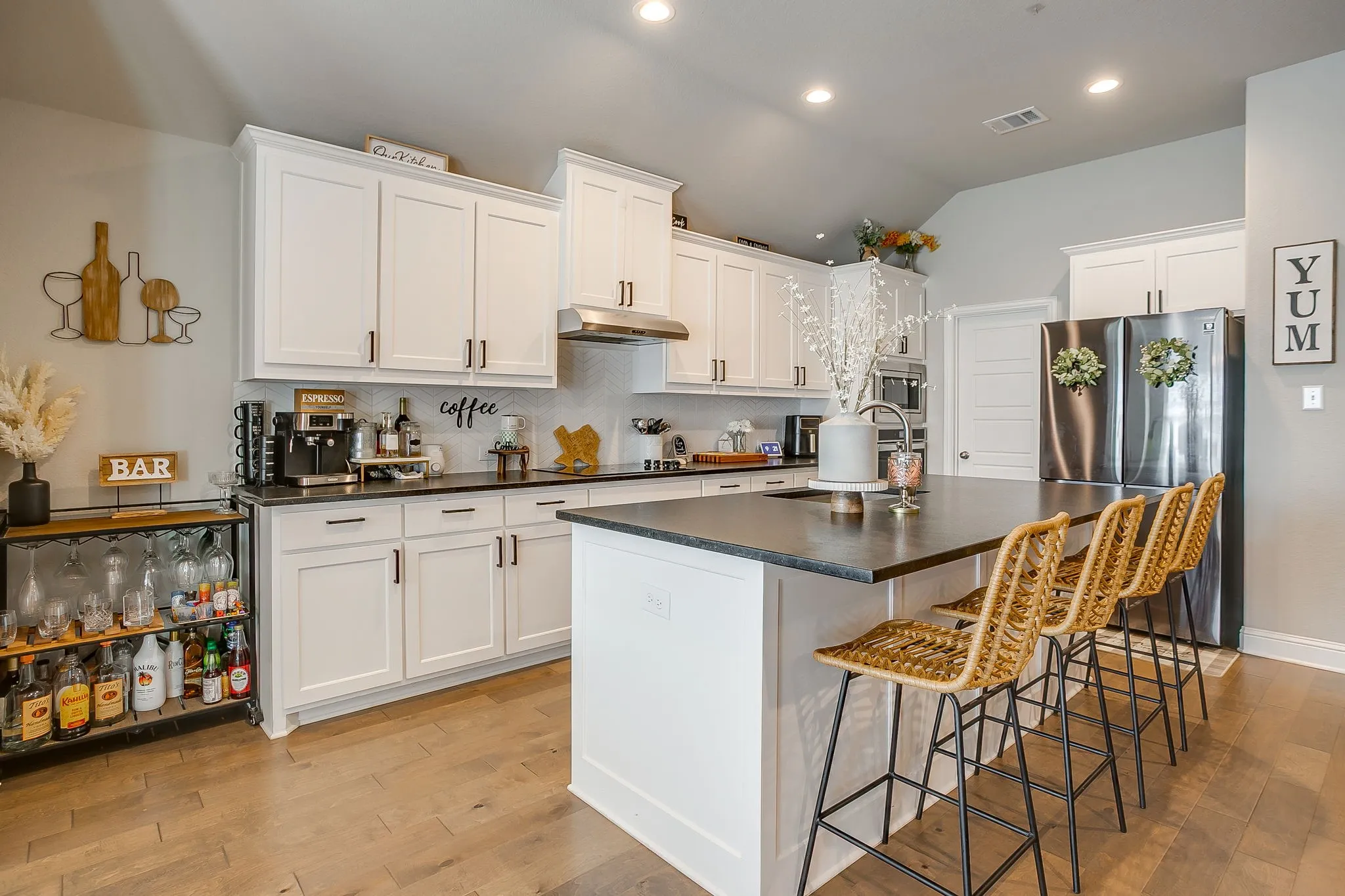 Single Family Residence For Sale in Johnson County , 709 Waterford Way, Joshua, Texas 76058, 3 Bedroom, 2 Bathroom, 2 Garage spaces, 1,980 Sqft, built in 2019, mls#21210793, Real Estate Agent in Joshua, Homes For Sale in Johnson county, Homes For Sale in Joshua, Realtor in Joshua Texas, Real Estate Brokerage Independent Realty Texas, Luminita Cordes Realtor