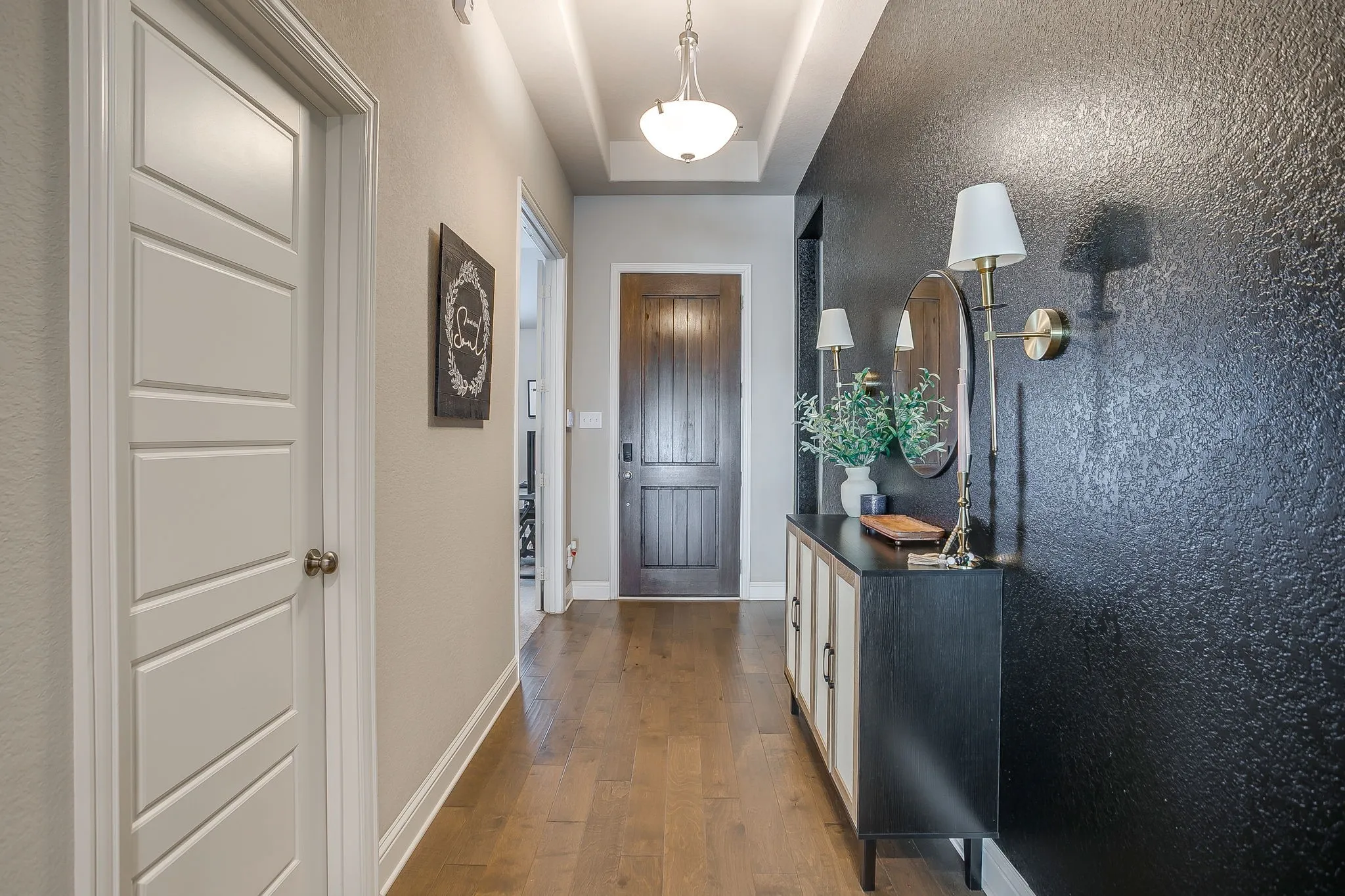 Single Family Residence For Sale in Johnson County , 709 Waterford Way, Joshua, Texas 76058, 3 Bedroom, 2 Bathroom, 2 Garage spaces, 1,980 Sqft, built in 2019, mls#21210793, Real Estate Agent in Joshua, Homes For Sale in Johnson county, Homes For Sale in Joshua, Realtor in Joshua Texas, Real Estate Brokerage Independent Realty Texas, Luminita Cordes Realtor