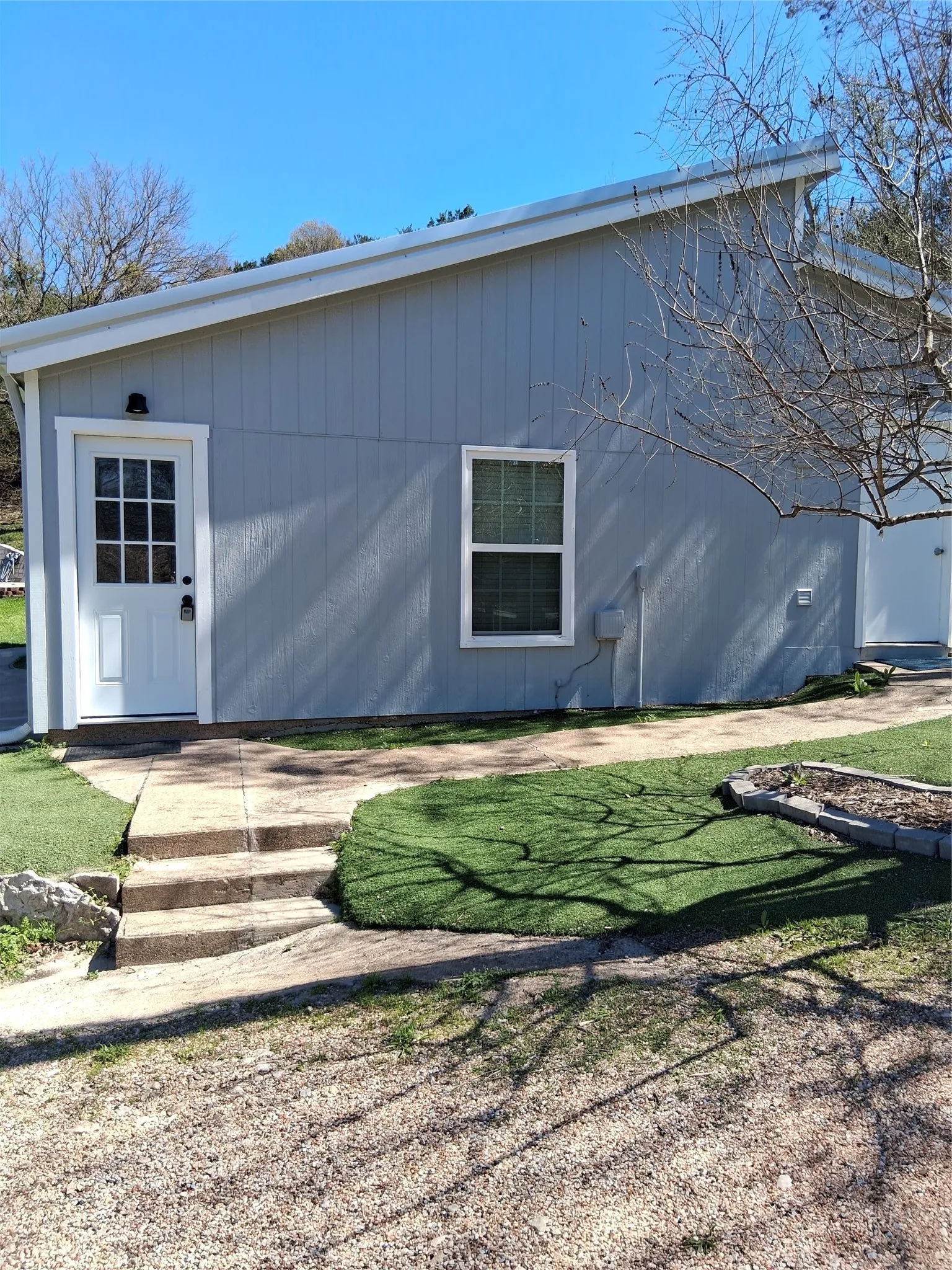 Single Family Residence For Sale in Hood County , 2807 Comanche Trail, Weatherford, Texas 76087, 3 Bedroom, 3 Bathroom, Garage spaces, 1,710 Sqft, built in 2010, mls#21210764, Real Estate Agent in Weatherford, Homes For Sale in Hood county, Homes For Sale in Weatherford, Realtor in Weatherford Texas, Real Estate Brokerage Independent Realty Texas, Luminita Cordes Realtor