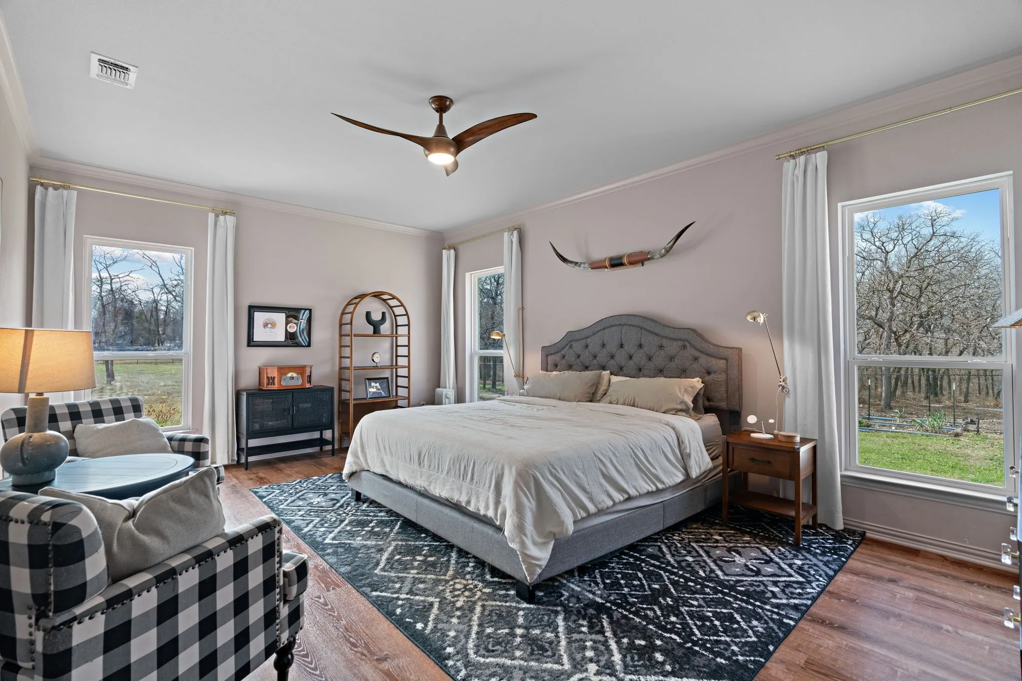 Single Family Residence For Sale in Parker County , 1659 Zion Hill Loop, Weatherford, Texas 76088, 4 Bedroom, 4 Bathroom, 2 Garage spaces, 3,258 Sqft, built in 2018, Preowned, mls#21210632, Real Estate Agent in Weatherford, Homes For Sale in Parker county, Homes For Sale in Weatherford, Realtor in Weatherford Texas, Real Estate Brokerage Independent Realty Texas, Luminita Cordes Realtor