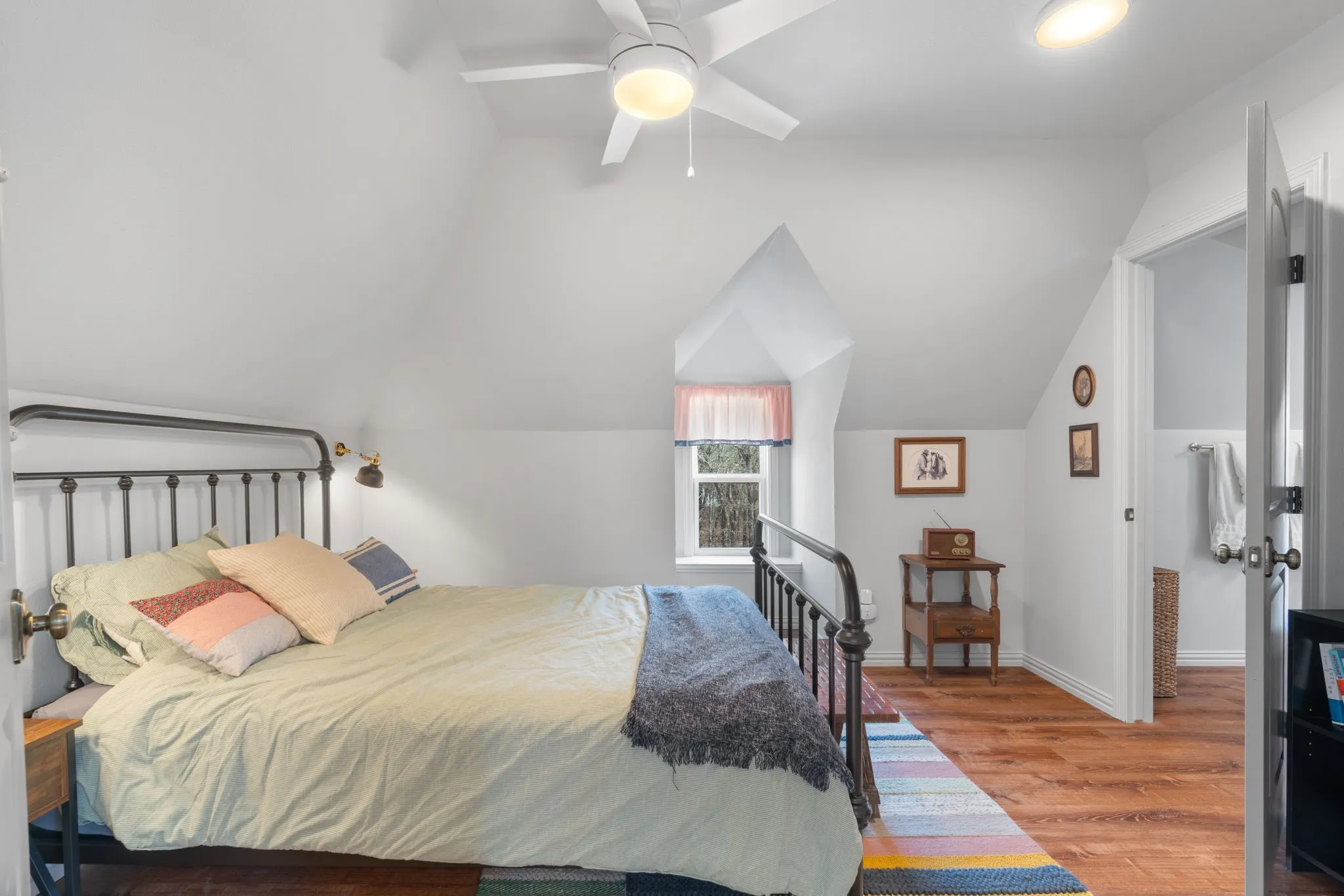 Single Family Residence For Sale in Parker County , 1659 Zion Hill Loop, Weatherford, Texas 76088, 4 Bedroom, 4 Bathroom, 2 Garage spaces, 3,258 Sqft, built in 2018, Preowned, mls#21210632, Real Estate Agent in Weatherford, Homes For Sale in Parker county, Homes For Sale in Weatherford, Realtor in Weatherford Texas, Real Estate Brokerage Independent Realty Texas, Luminita Cordes Realtor