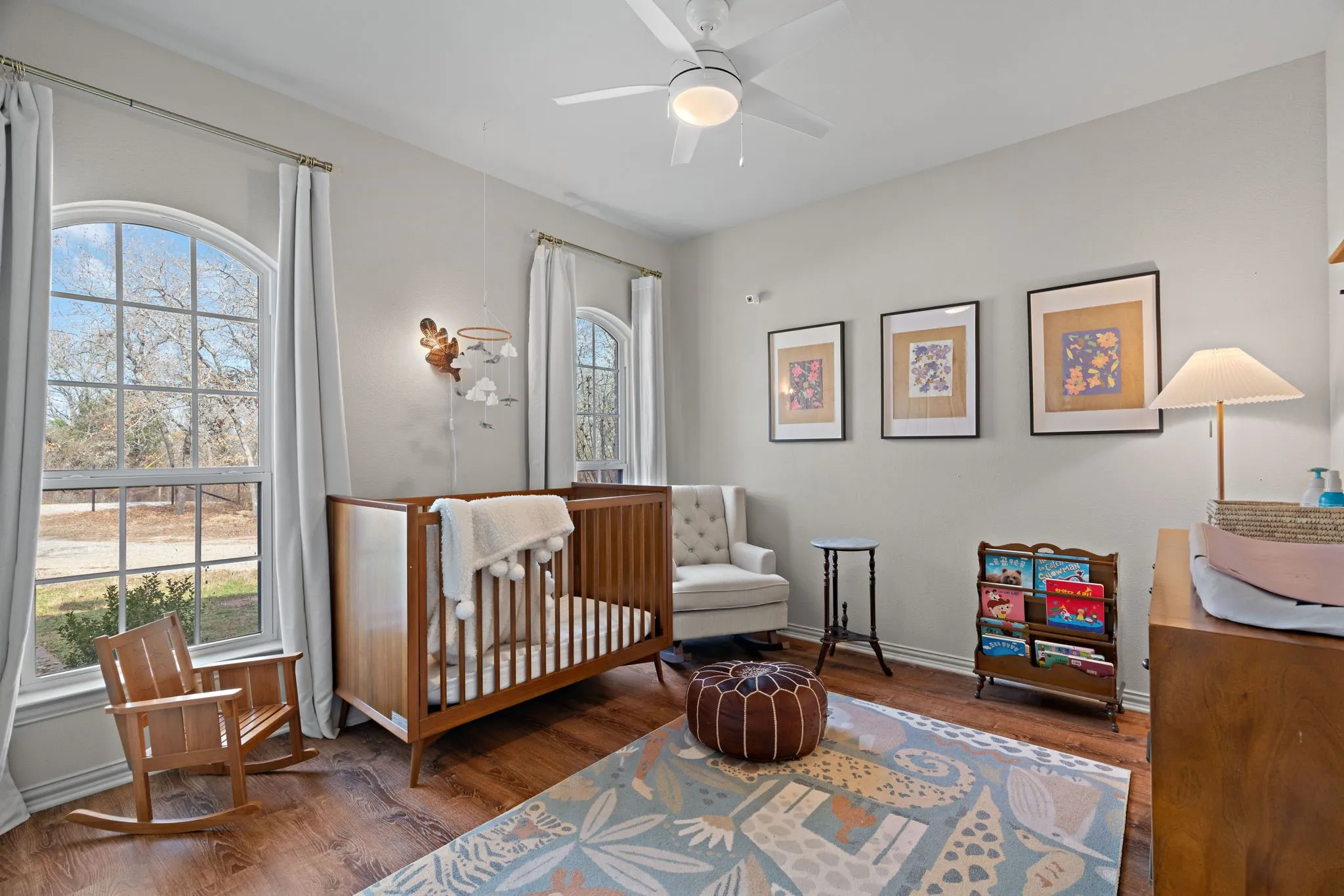 Single Family Residence For Sale in Parker County , 1659 Zion Hill Loop, Weatherford, Texas 76088, 4 Bedroom, 4 Bathroom, 2 Garage spaces, 3,258 Sqft, built in 2018, Preowned, mls#21210632, Real Estate Agent in Weatherford, Homes For Sale in Parker county, Homes For Sale in Weatherford, Realtor in Weatherford Texas, Real Estate Brokerage Independent Realty Texas, Luminita Cordes Realtor