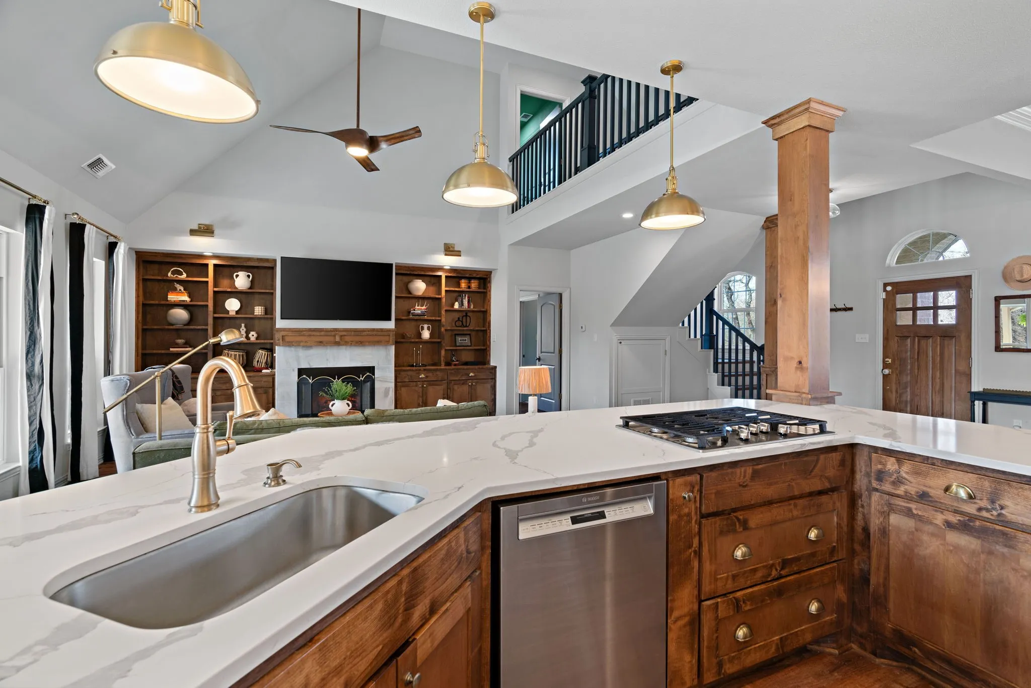 Single Family Residence For Sale in Parker County , 1659 Zion Hill Loop, Weatherford, Texas 76088, 4 Bedroom, 4 Bathroom, 2 Garage spaces, 3,258 Sqft, built in 2018, Preowned, mls#21210632, Real Estate Agent in Weatherford, Homes For Sale in Parker county, Homes For Sale in Weatherford, Realtor in Weatherford Texas, Real Estate Brokerage Independent Realty Texas, Luminita Cordes Realtor