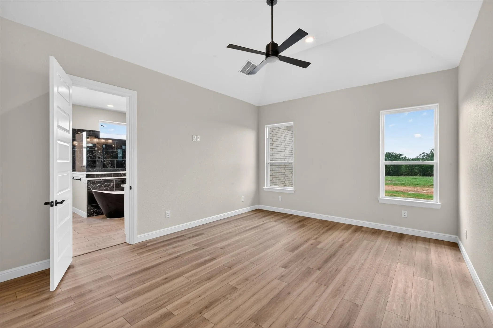Single Family Residence For Sale in Wise County , 118 Guynell Ridge, Decatur, Texas 76234, 3 Bedroom, 3 Bathroom, 3 Garage spaces, 2,755 Sqft, built in 2026, New Construction - Incomplete, mls#21211035, Real Estate Agent in Decatur, Homes For Sale in Wise county, Homes For Sale in Decatur, Realtor in Decatur Texas, Real Estate Brokerage Independent Realty Texas, Luminita Cordes Realtor