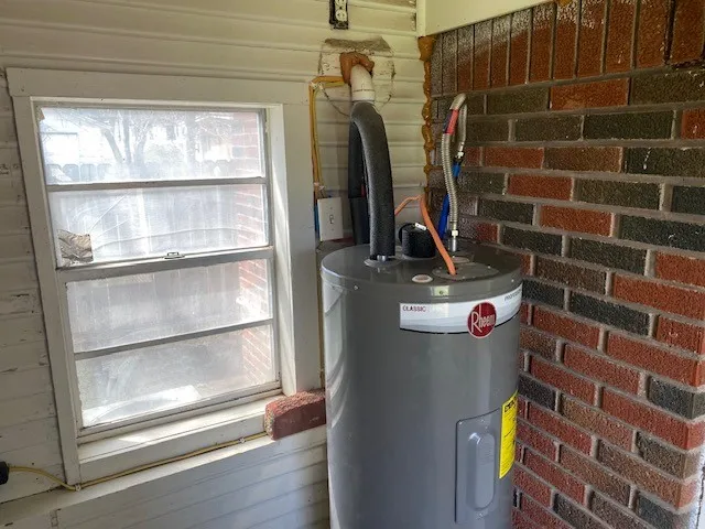 Single Family Residence For Sale in Brown County , 708 Prater Street, Brownwood, Texas 76801, 2 Bedroom, 1 Bathroom, Garage spaces, 1,195 Sqft, built in 0, mls#21211005, Real Estate Agent in Brownwood, Homes For Sale in Brown county, Homes For Sale in Brownwood, Realtor in Brownwood Texas, Real Estate Brokerage Independent Realty Texas, Luminita Cordes Realtor