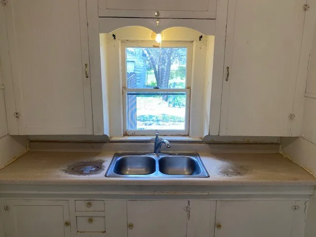 Single Family Residence For Sale in Brown County , 708 Prater Street, Brownwood, Texas 76801, 2 Bedroom, 1 Bathroom, Garage spaces, 1,195 Sqft, built in 0, mls#21211005, Real Estate Agent in Brownwood, Homes For Sale in Brown county, Homes For Sale in Brownwood, Realtor in Brownwood Texas, Real Estate Brokerage Independent Realty Texas, Luminita Cordes Realtor