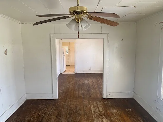 Single Family Residence For Sale in Brown County , 708 Prater Street, Brownwood, Texas 76801, 2 Bedroom, 1 Bathroom, Garage spaces, 1,195 Sqft, built in 0, mls#21211005, Real Estate Agent in Brownwood, Homes For Sale in Brown county, Homes For Sale in Brownwood, Realtor in Brownwood Texas, Real Estate Brokerage Independent Realty Texas, Luminita Cordes Realtor