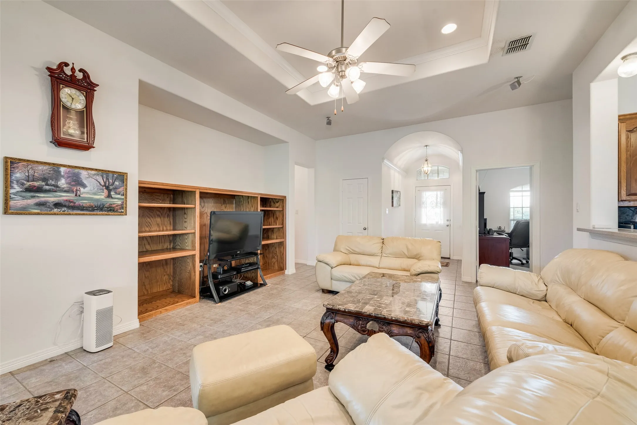 Single Family Residence For Sale in Tarrant County , 14001 Oak Bark Drive, Haslet, Texas 76052, 4 Bedrooms, 3 Bathrooms, 3 Garage spaces, 2,611 Sqft, built in 2004, Price $530,000, mls#21210995, Real Estate Agent in Haslet, Homes For Sale in Tarrant county, Homes For Sale in Haslet, Realtor in Haslet Texas, Real Estate Brokerage Independent Realty Texas, Luminita Cordes Realtor