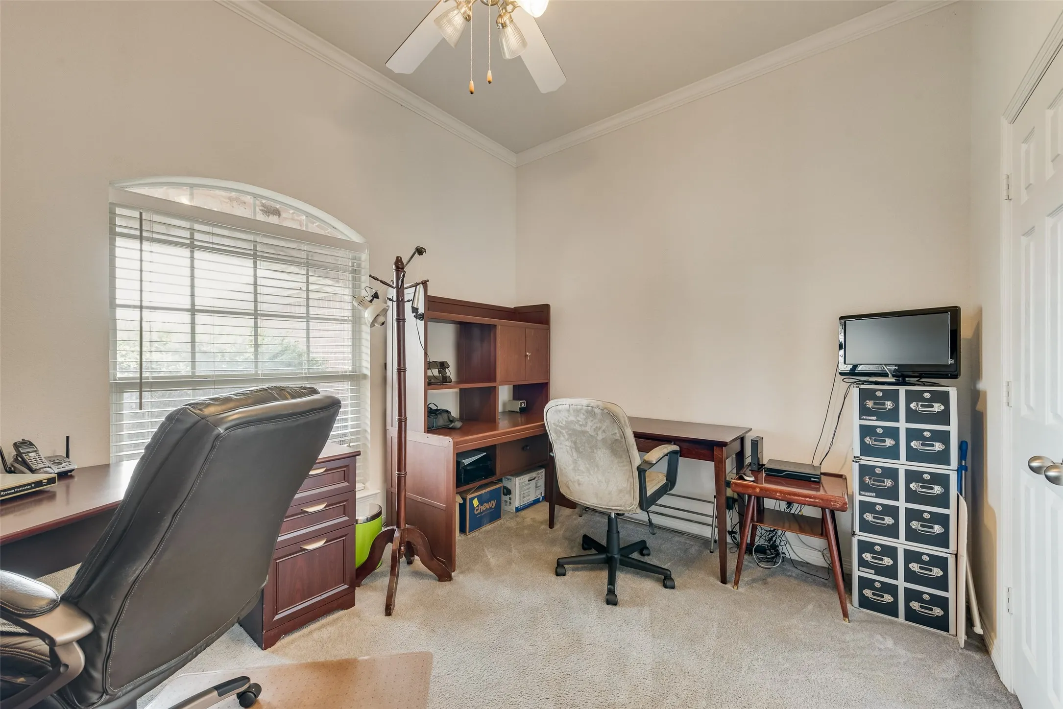 Single Family Residence For Sale in Tarrant County , 14001 Oak Bark Drive, Haslet, Texas 76052, 4 Bedrooms, 3 Bathrooms, 3 Garage spaces, 2,611 Sqft, built in 2004, Price $530,000, mls#21210995, Real Estate Agent in Haslet, Homes For Sale in Tarrant county, Homes For Sale in Haslet, Realtor in Haslet Texas, Real Estate Brokerage Independent Realty Texas, Luminita Cordes Realtor