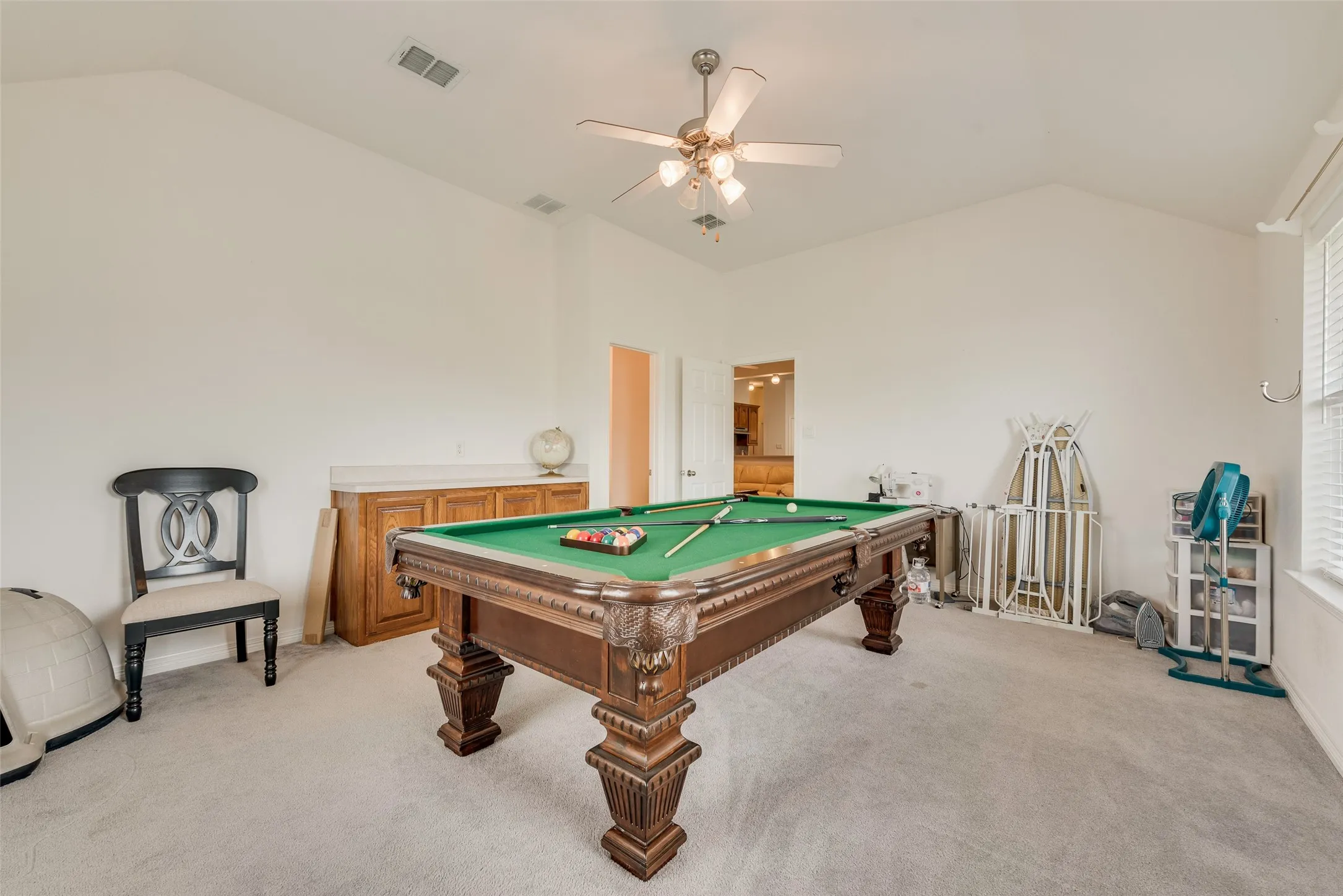 Single Family Residence For Sale in Tarrant County , 14001 Oak Bark Drive, Haslet, Texas 76052, 4 Bedrooms, 3 Bathrooms, 3 Garage spaces, 2,611 Sqft, built in 2004, Price $530,000, mls#21210995, Real Estate Agent in Haslet, Homes For Sale in Tarrant county, Homes For Sale in Haslet, Realtor in Haslet Texas, Real Estate Brokerage Independent Realty Texas, Luminita Cordes Realtor