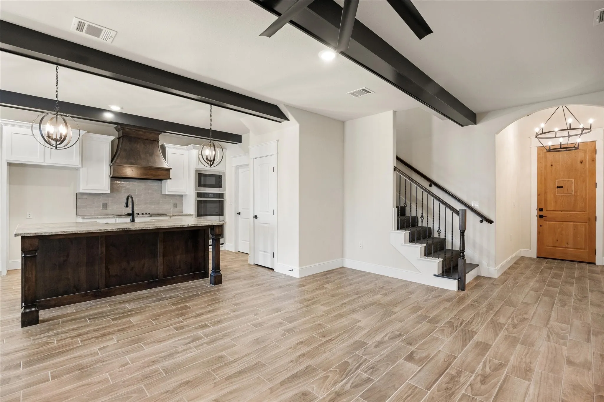 Single Family Residence For Sale in Somervell County , 178 Valley View Street, Glen Rose, Texas 76043, 5 Bedroom, 3 Bathroom, 2 Garage spaces, 2,580 Sqft, built in 2021, New Construction - Incomplete, mls#21211039, Real Estate Agent in Glen Rose, Homes For Sale in Somervell county, Homes For Sale in Glen Rose, Realtor in Glen Rose Texas, Real Estate Brokerage Independent Realty Texas, Luminita Cordes Realtor