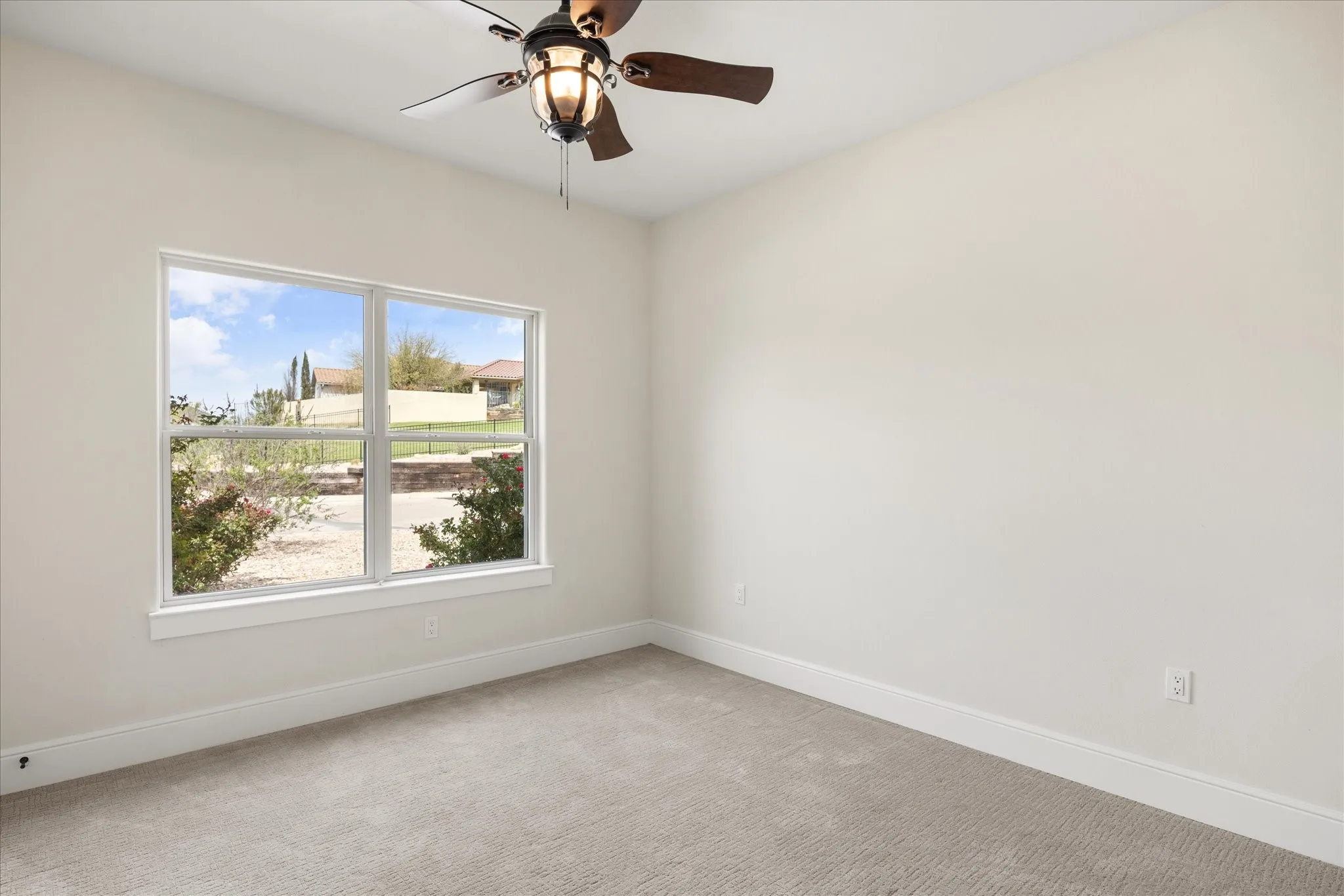 Single Family Residence For Sale in Somervell County , 178 Valley View Street, Glen Rose, Texas 76043, 5 Bedroom, 3 Bathroom, 2 Garage spaces, 2,580 Sqft, built in 2021, New Construction - Incomplete, mls#21211039, Real Estate Agent in Glen Rose, Homes For Sale in Somervell county, Homes For Sale in Glen Rose, Realtor in Glen Rose Texas, Real Estate Brokerage Independent Realty Texas, Luminita Cordes Realtor