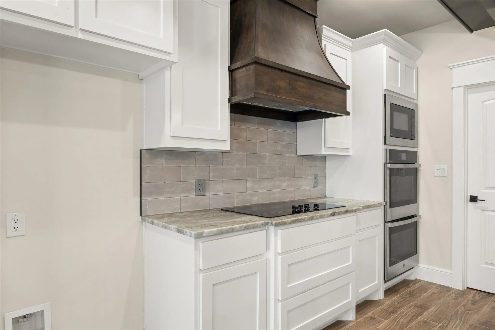 Single Family Residence For Sale in Somervell County , 178 Valley View Street, Glen Rose, Texas 76043, 5 Bedroom, 3 Bathroom, 2 Garage spaces, 2,580 Sqft, built in 2021, New Construction - Incomplete, mls#21211039, Real Estate Agent in Glen Rose, Homes For Sale in Somervell county, Homes For Sale in Glen Rose, Realtor in Glen Rose Texas, Real Estate Brokerage Independent Realty Texas, Luminita Cordes Realtor
