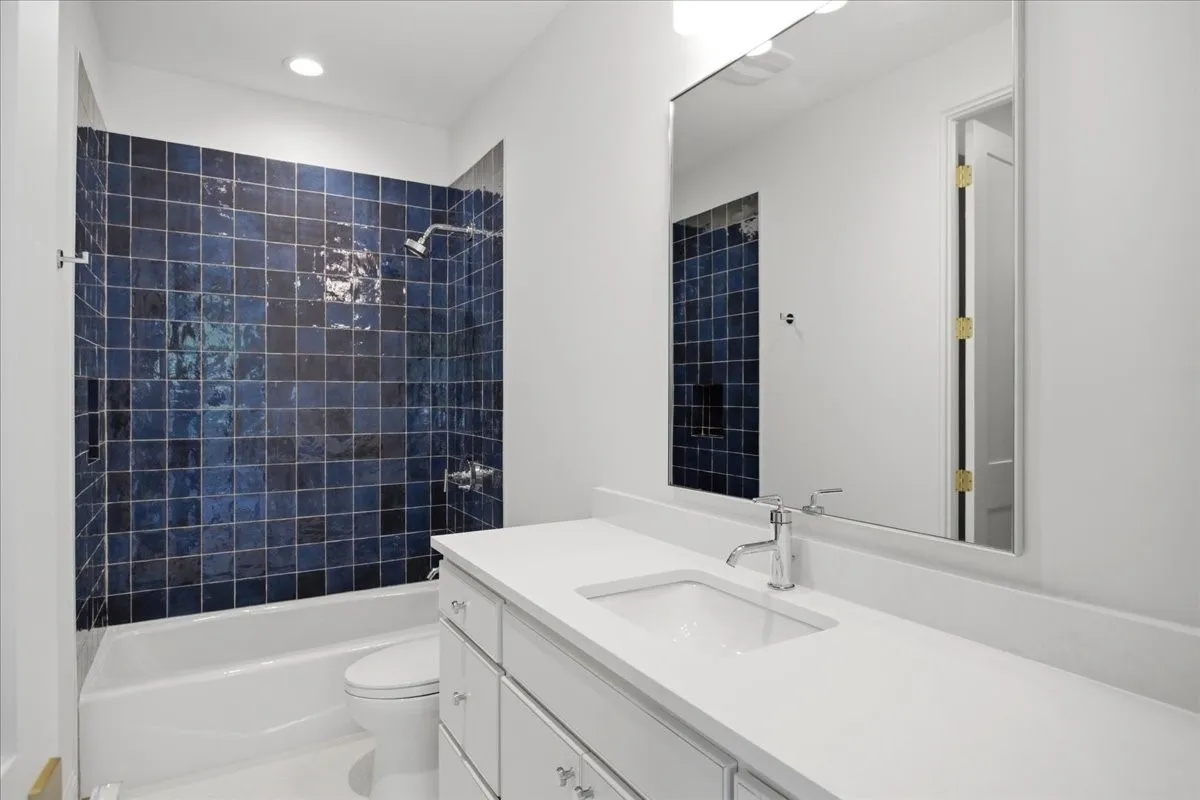 Single Family Residence For Sale in Dallas County , 6804 Santa Maria Lane, Dallas, Texas 75214, 5 Bedroom, 6 Bathroom, 2 Garage spaces, 5,077 Sqft, built in 2025, New Construction - Complete, mls#21187064, Real Estate Agent in Dallas, Homes For Sale in Dallas county, Homes For Sale in Dallas, Realtor in Dallas Texas, Real Estate Brokerage Independent Realty Texas, Luminita Cordes Realtor