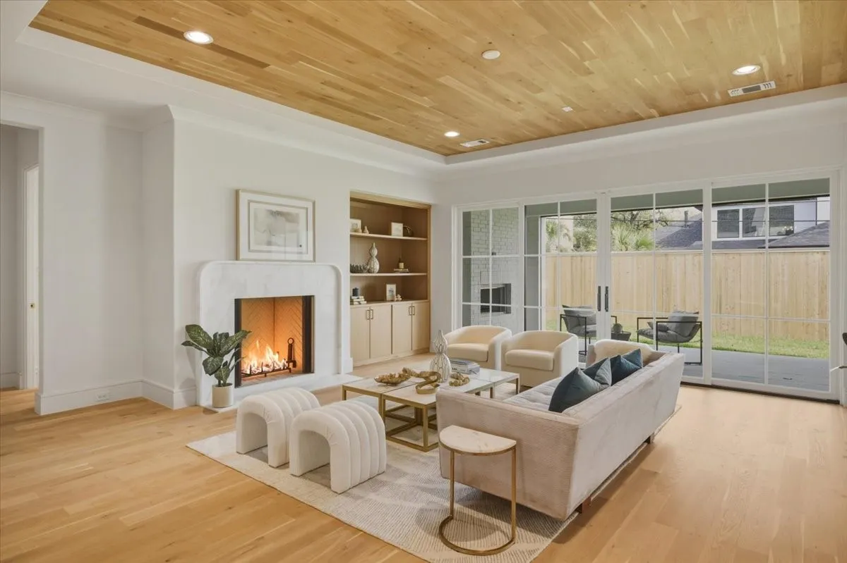 Single Family Residence For Sale in Dallas County , 6804 Santa Maria Lane, Dallas, Texas 75214, 5 Bedroom, 6 Bathroom, 2 Garage spaces, 5,077 Sqft, built in 2025, New Construction - Complete, mls#21187064, Real Estate Agent in Dallas, Homes For Sale in Dallas county, Homes For Sale in Dallas, Realtor in Dallas Texas, Real Estate Brokerage Independent Realty Texas, Luminita Cordes Realtor