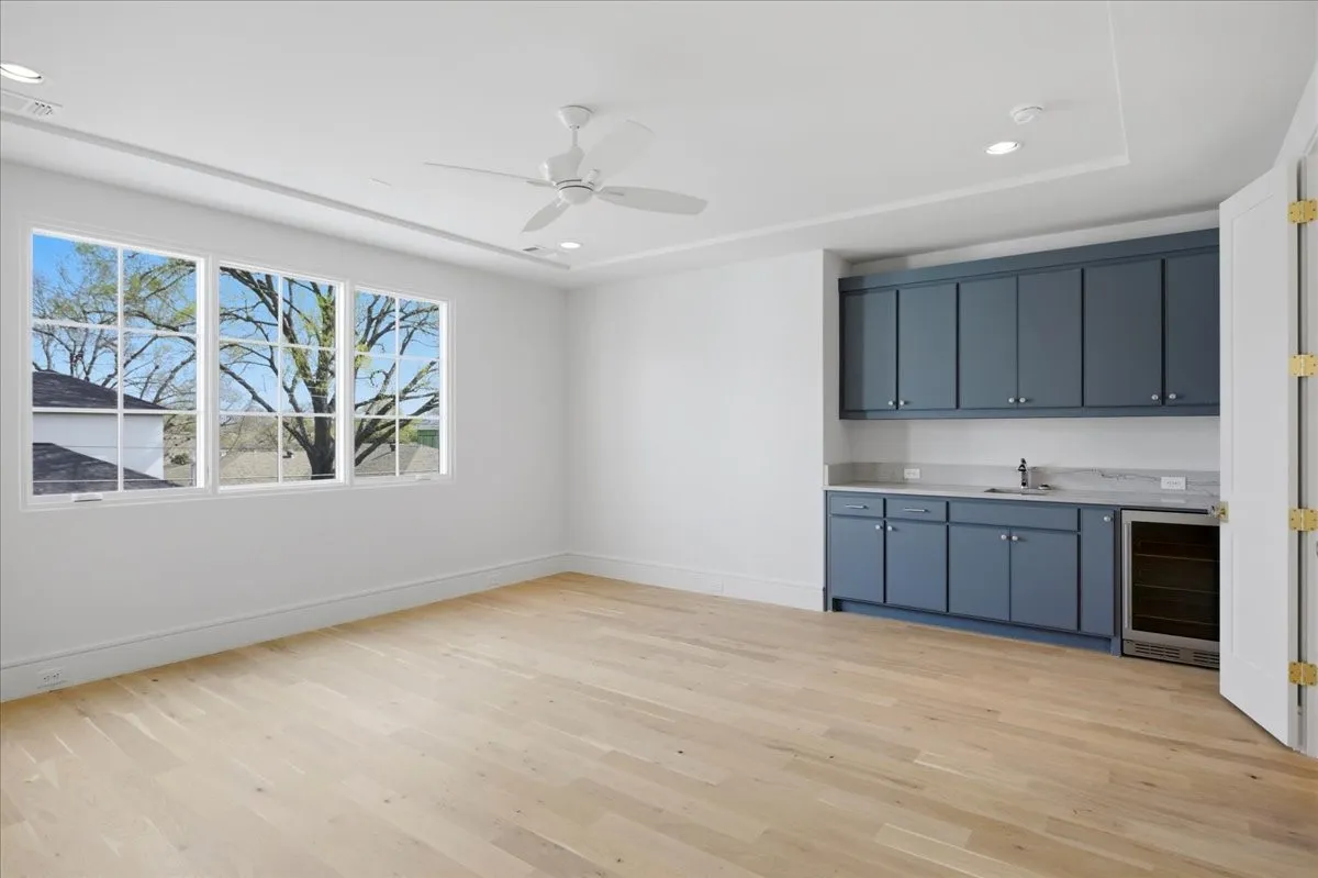 Single Family Residence For Sale in Dallas County , 6804 Santa Maria Lane, Dallas, Texas 75214, 5 Bedroom, 6 Bathroom, 2 Garage spaces, 5,077 Sqft, built in 2025, New Construction - Complete, mls#21187064, Real Estate Agent in Dallas, Homes For Sale in Dallas county, Homes For Sale in Dallas, Realtor in Dallas Texas, Real Estate Brokerage Independent Realty Texas, Luminita Cordes Realtor