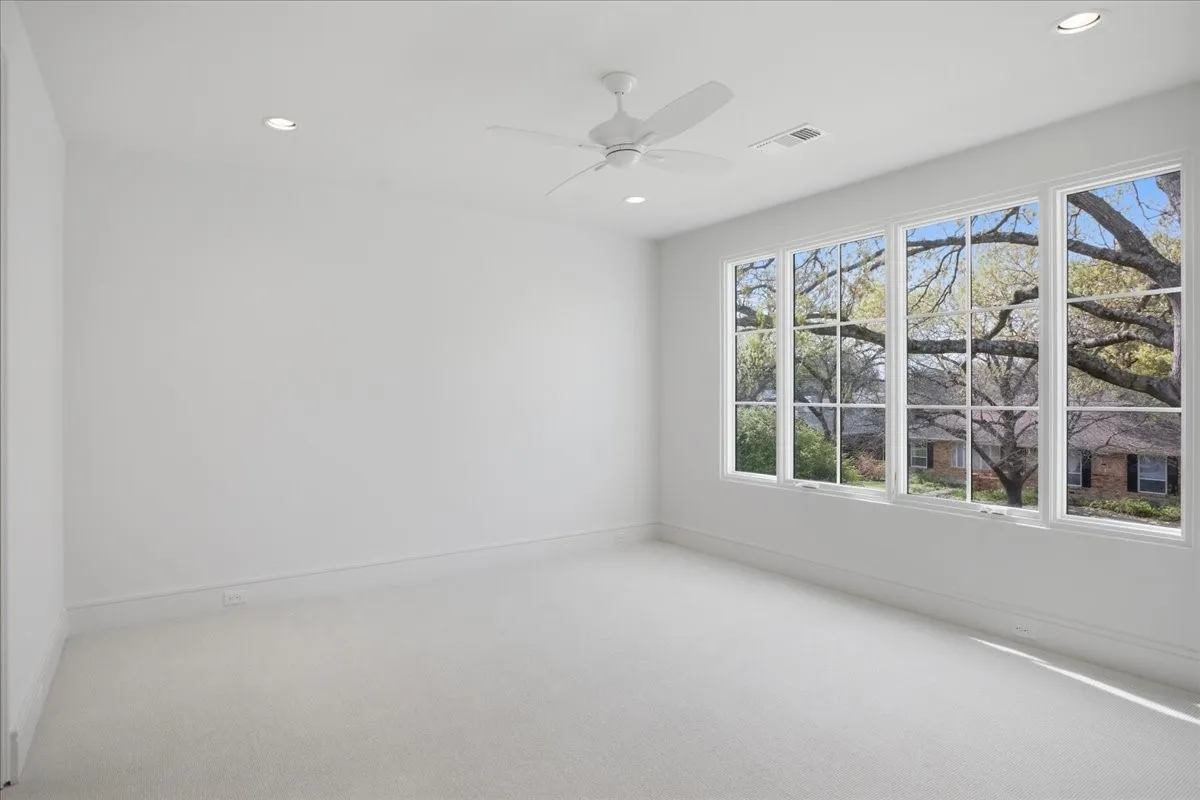 Single Family Residence For Sale in Dallas County , 6804 Santa Maria Lane, Dallas, Texas 75214, 5 Bedroom, 6 Bathroom, 2 Garage spaces, 5,077 Sqft, built in 2025, New Construction - Complete, mls#21187064, Real Estate Agent in Dallas, Homes For Sale in Dallas county, Homes For Sale in Dallas, Realtor in Dallas Texas, Real Estate Brokerage Independent Realty Texas, Luminita Cordes Realtor