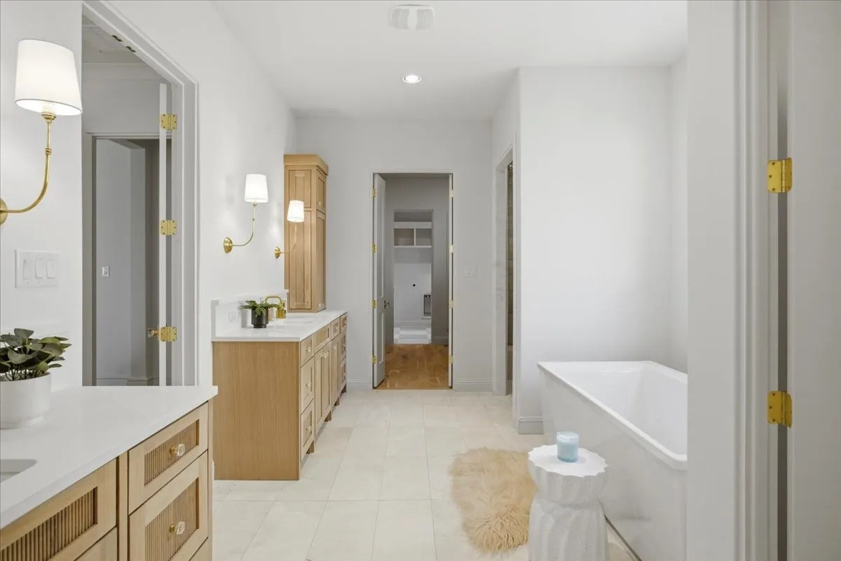 Single Family Residence For Sale in Dallas County , 6804 Santa Maria Lane, Dallas, Texas 75214, 5 Bedroom, 6 Bathroom, 2 Garage spaces, 5,077 Sqft, built in 2025, New Construction - Complete, mls#21187064, Real Estate Agent in Dallas, Homes For Sale in Dallas county, Homes For Sale in Dallas, Realtor in Dallas Texas, Real Estate Brokerage Independent Realty Texas, Luminita Cordes Realtor
