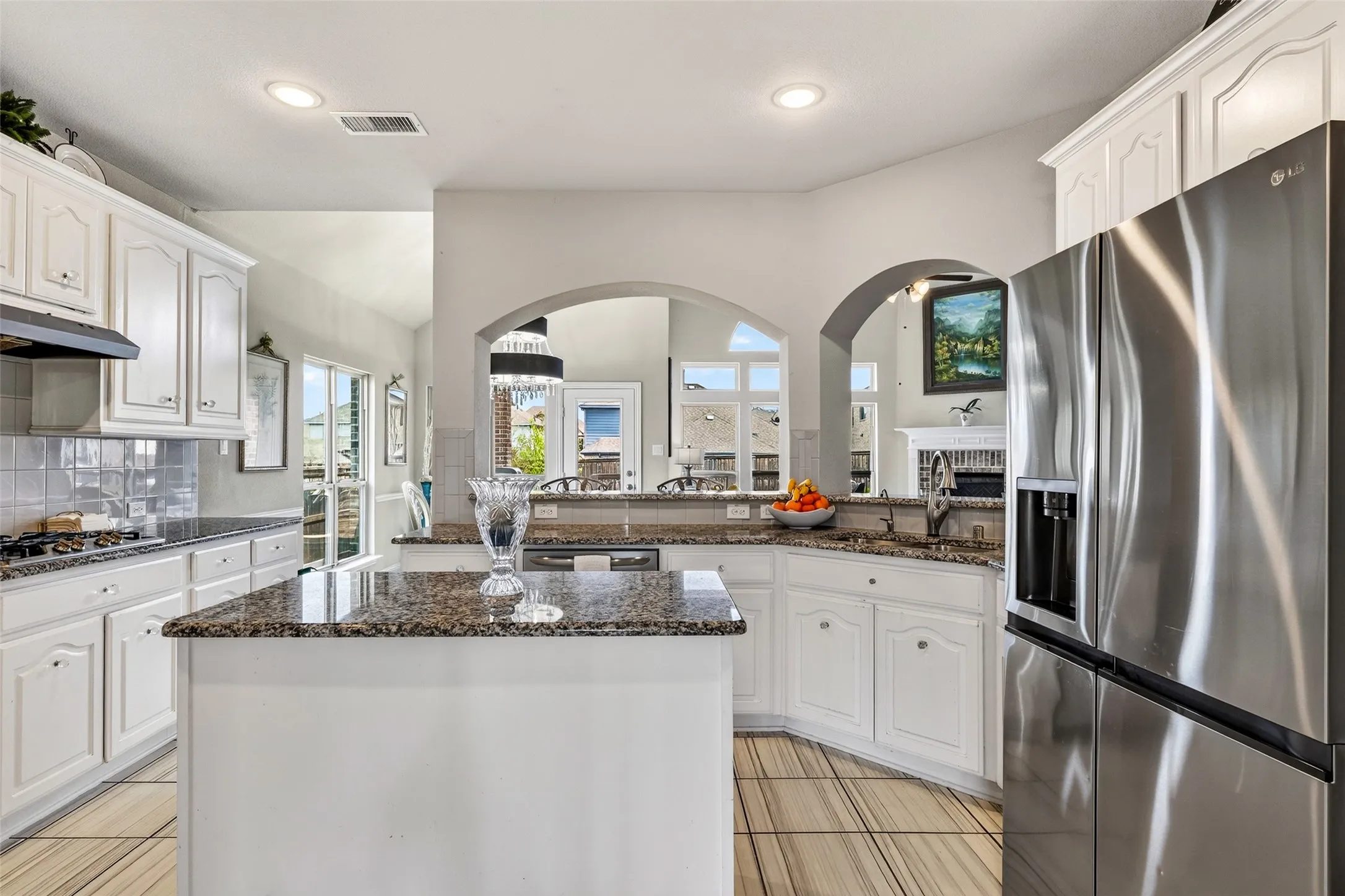 Single Family Residence For Sale in Collin County , 1305 Port Royale Place, Wylie, Texas 75098, 5 Bedroom, 4 Bathroom, 2 Garage spaces, 4,220 Sqft, built in 2018, Preowned, mls#21209452, Real Estate Agent in Wylie, Homes For Sale in Collin county, Homes For Sale in Wylie, Realtor in Wylie Texas, Real Estate Brokerage Independent Realty Texas, Luminita Cordes Realtor